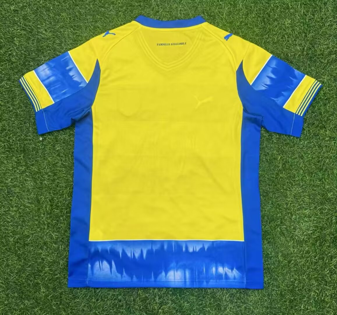 复制2025/2026 Parma Away Football Jersey1:1 Quality Thai
