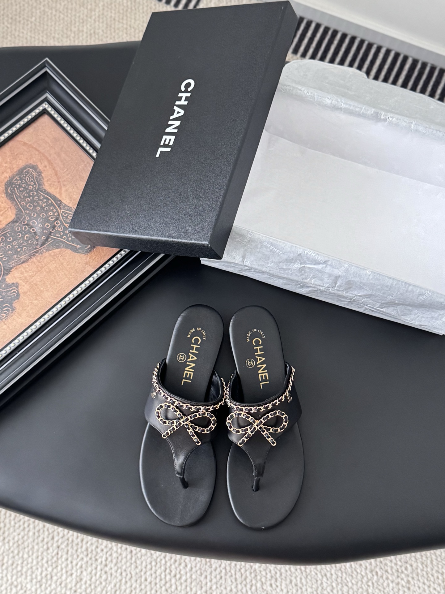 TOP CHANEL Slippers - 2 Colors