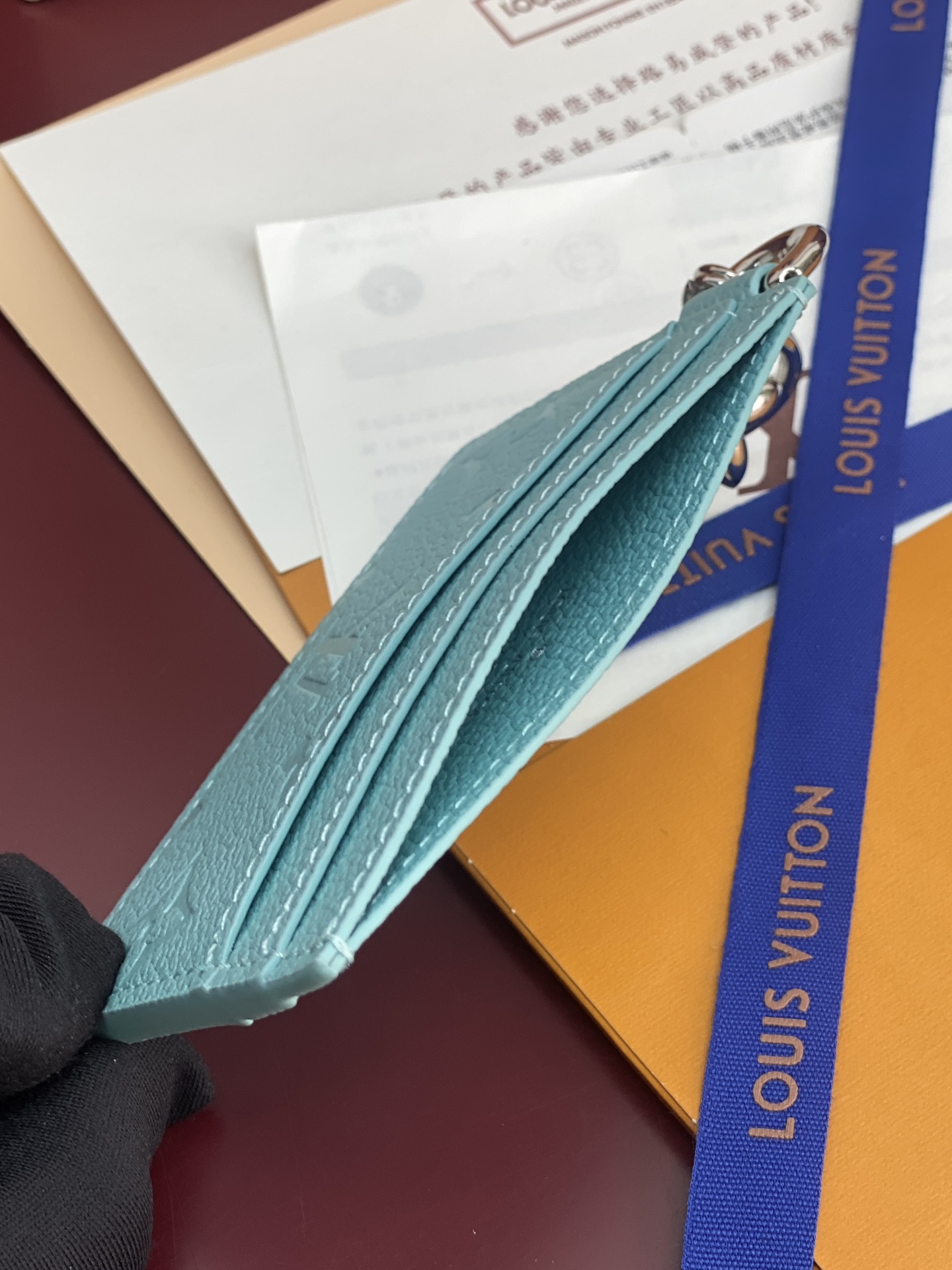 TOP Louis Vuitton LV Ski Charms Card Holder 10.2x7.3x0.3cm - Pearlescent Blue