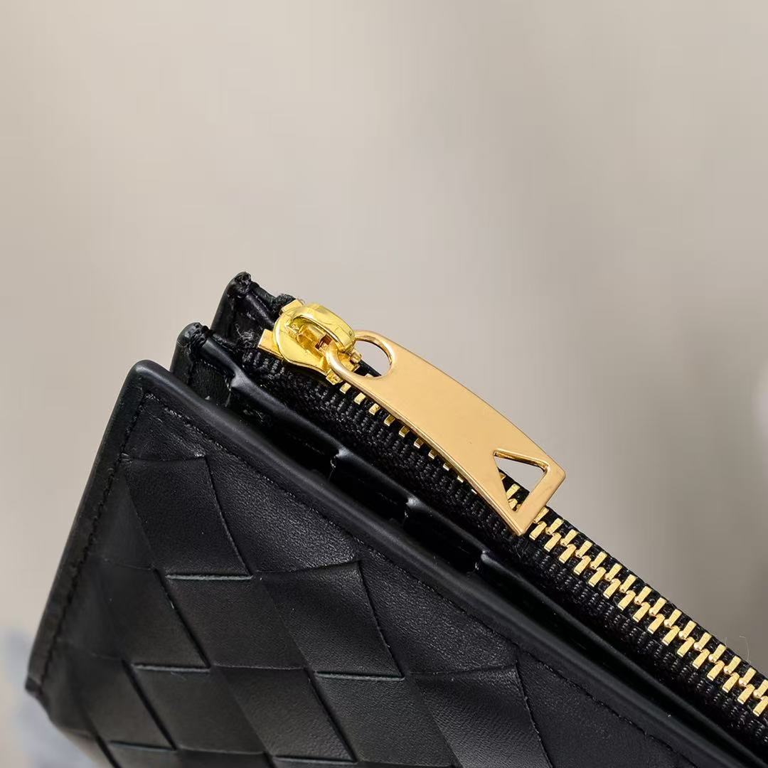 Bottega Veneta Intrecciato Small Bi-Fold Wallet (Replica)