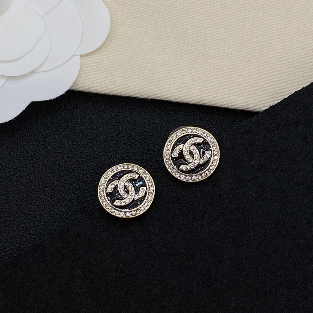 TOP CHANEL CC Diamonds Earrings - Gold
