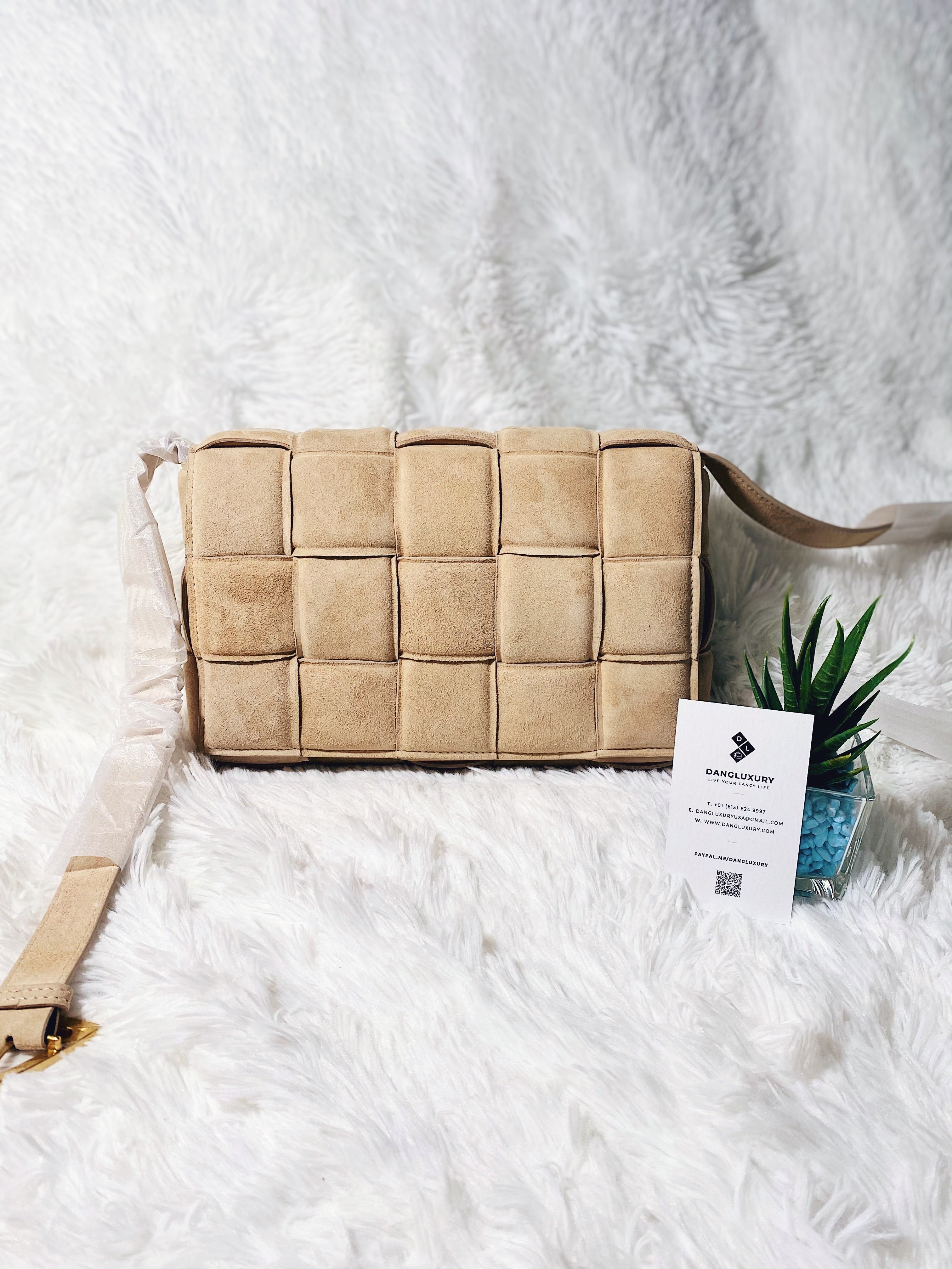 TOP Bottega Veneta BV  Padded Suede Bag - Cream