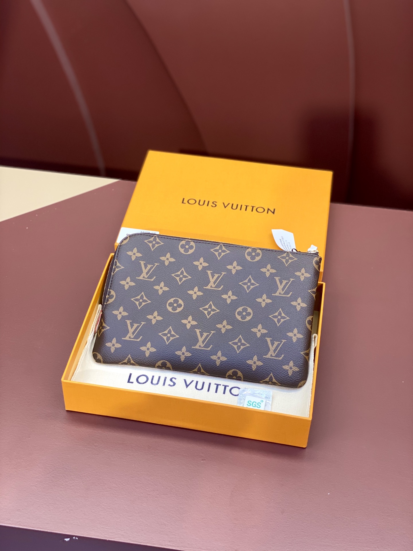 TOP Louis Vuitton LV LV Etui Voyage Handbag 24*17*1cm/34*25*1 cm - Brown