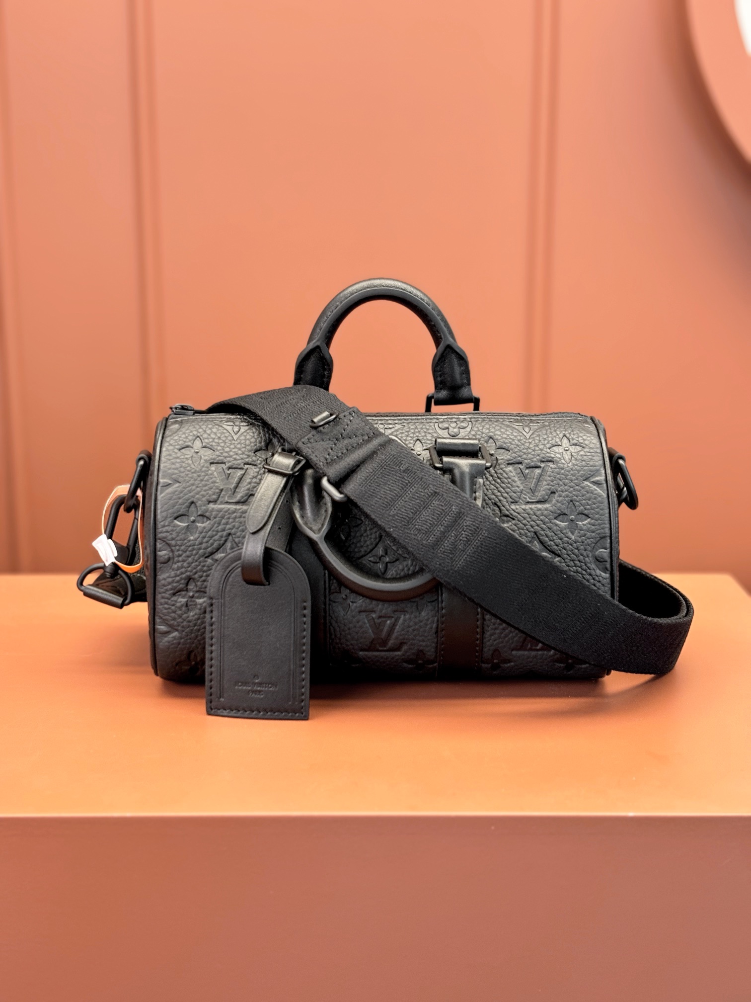 TOP Louis Vuitton LV Men's  Keepall Bandoulière 25 Bag 25x15x11cm - Black