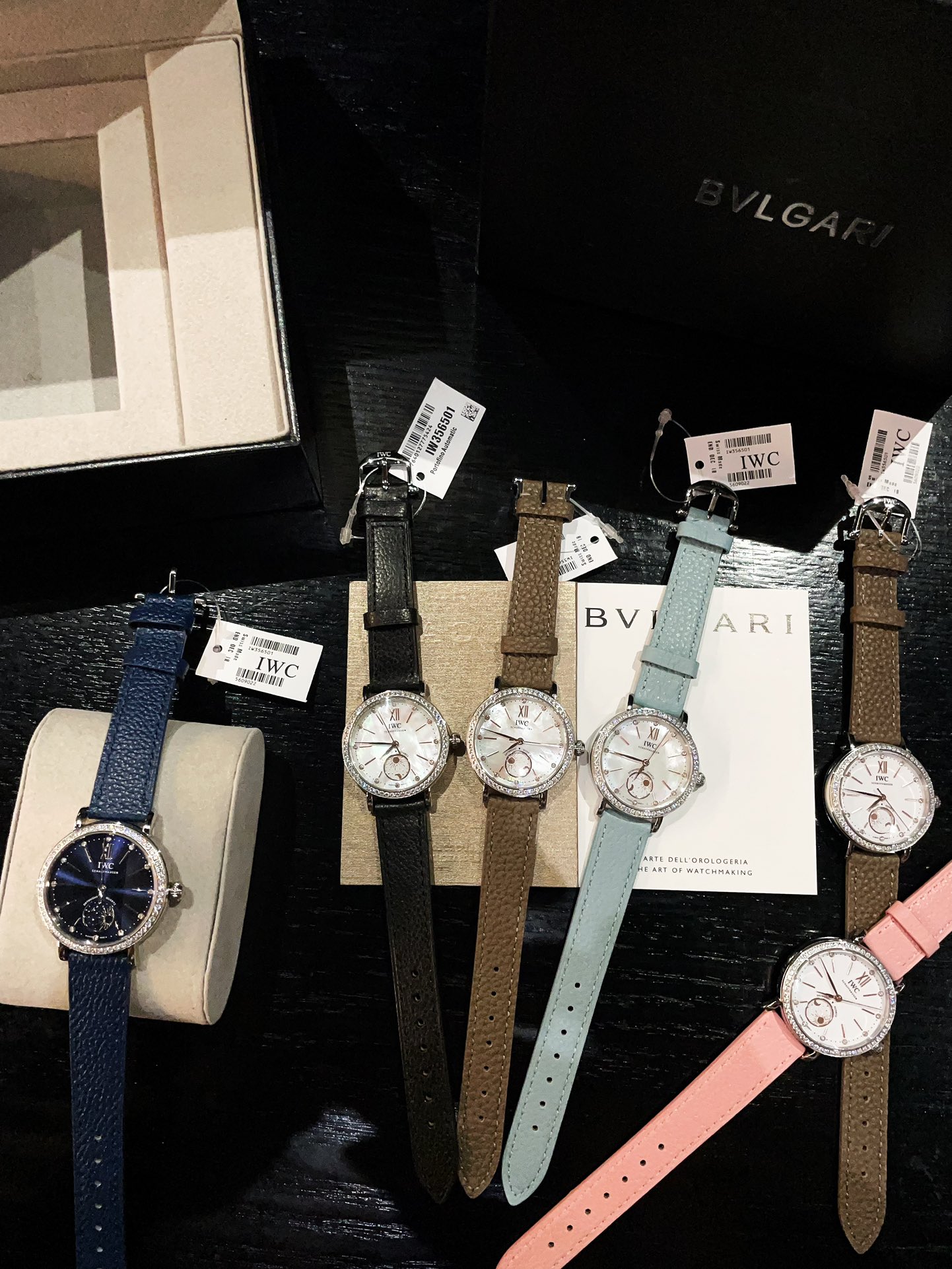 TOP IWC 34mm Watch with Diamonds - 6 Colors