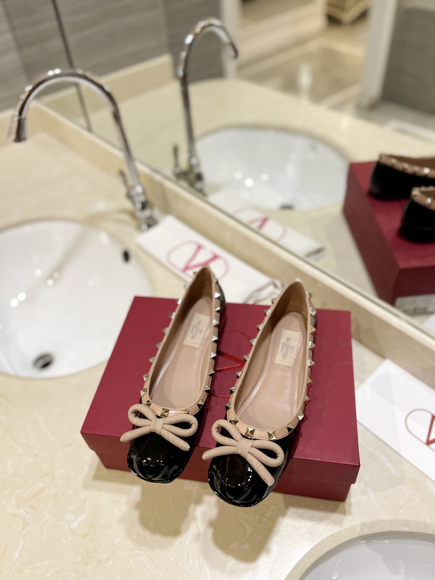 TOP VALENTINO Butterfly Decorated Ballet Shoes - Three Colors