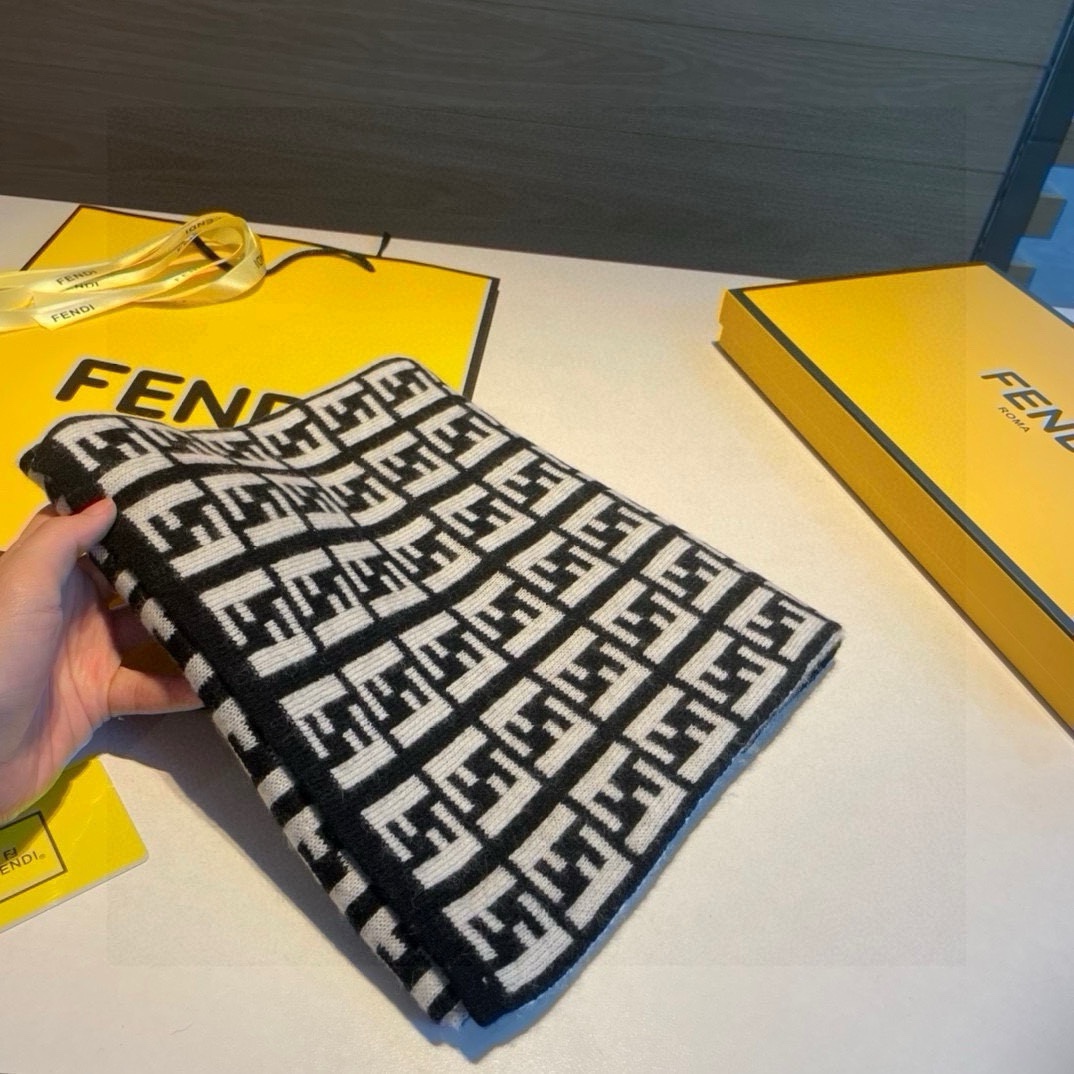 TOP FENDI Cashmere Scarf 30*180cm -2 Colors