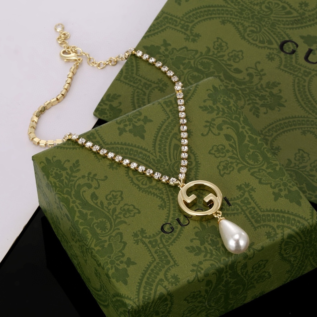 TOP GUCCI Necklace - Gold