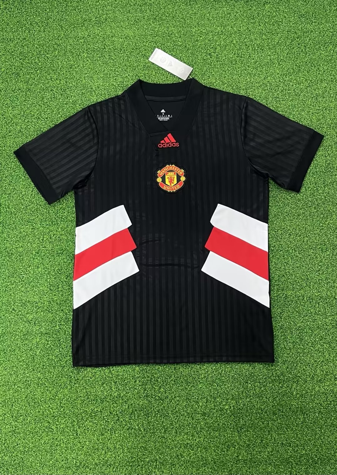 2425 Manchester United  football jersey.Player embroidery version
