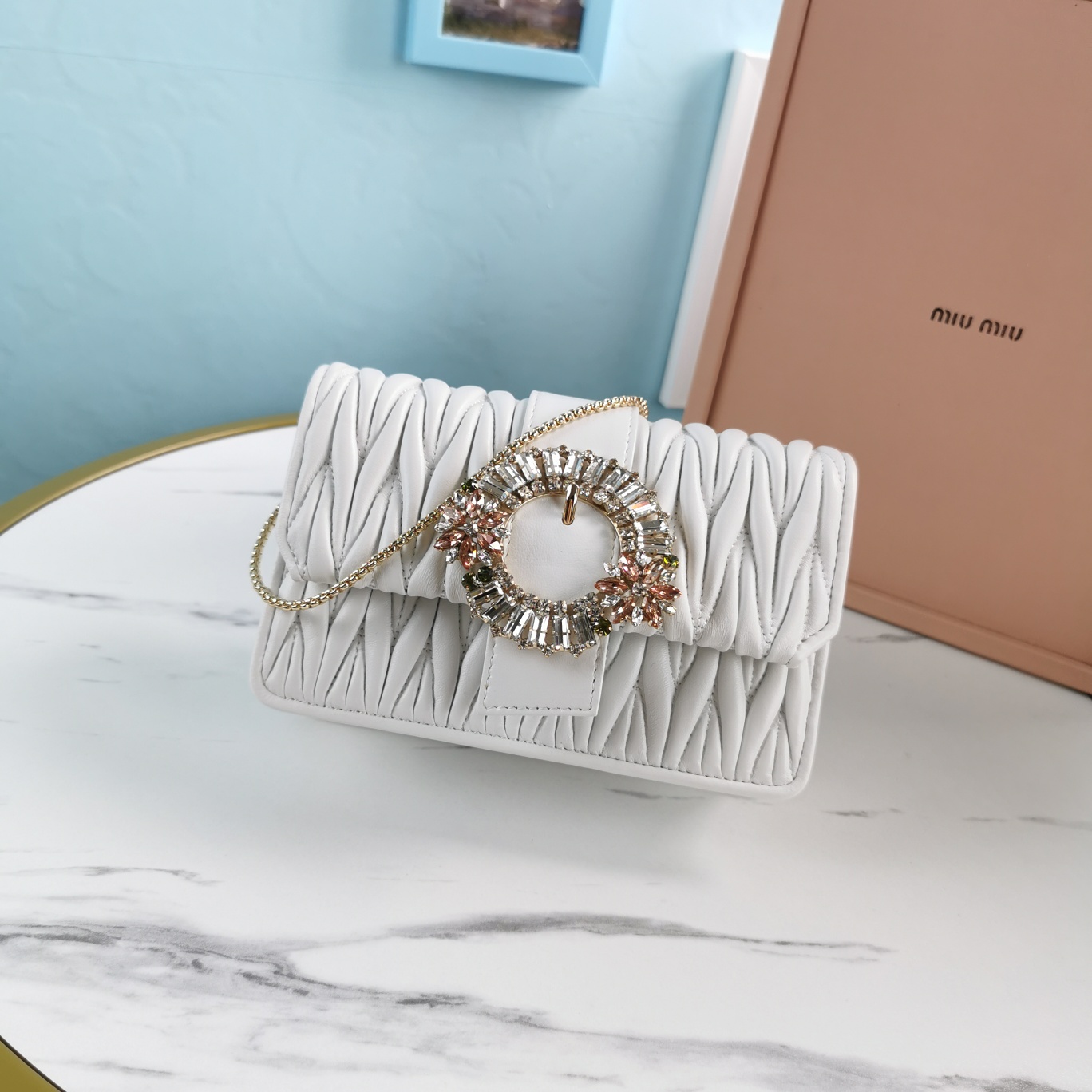 TOP Miu Miu Lambskin Matelasse Bag with Daisy Diamond Buckle 18x4x11cm - White