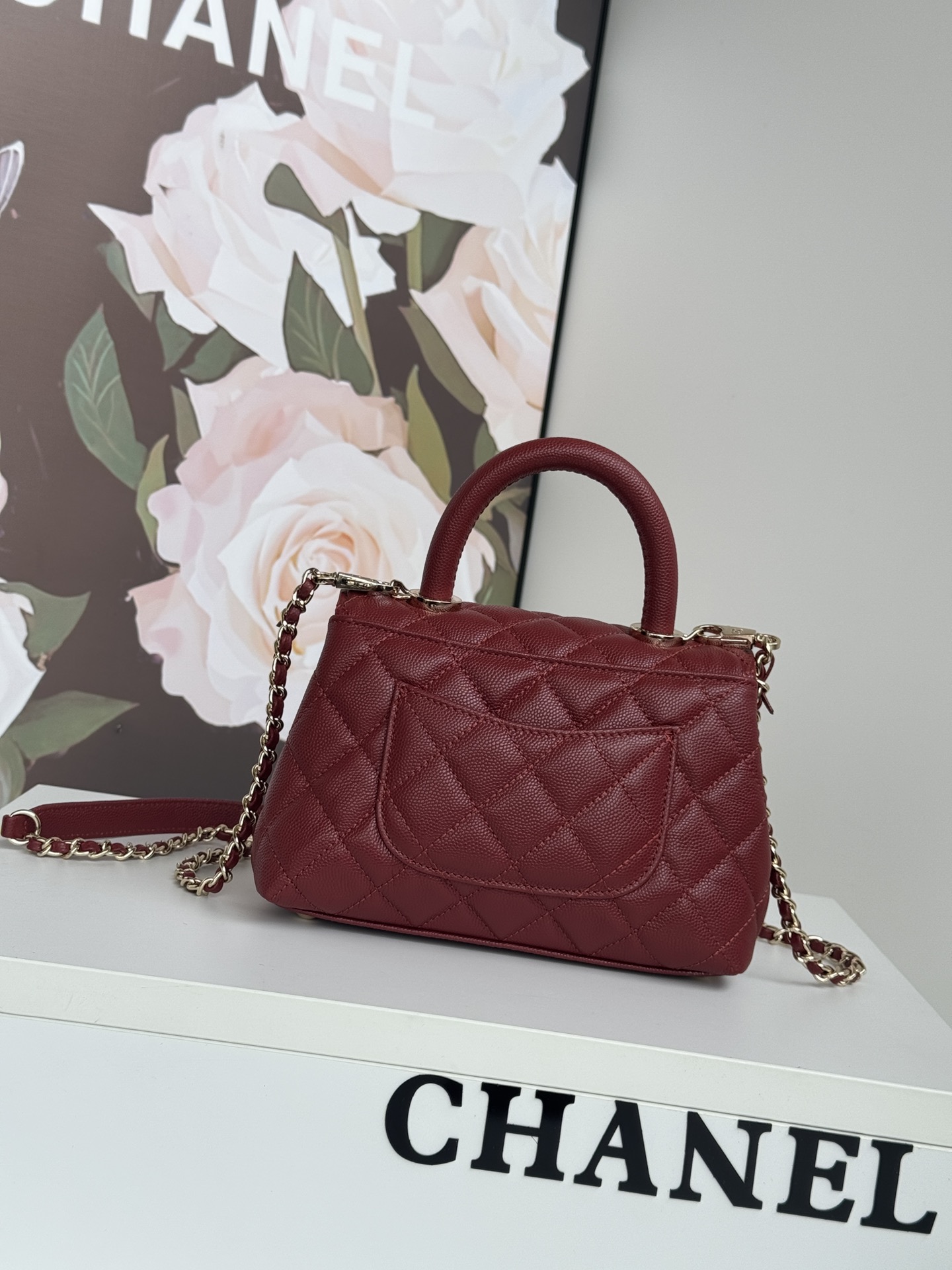 TOP CHANEL Particle Embossed Calfskin CoCo Handle Bags 19CM - Red - GHW