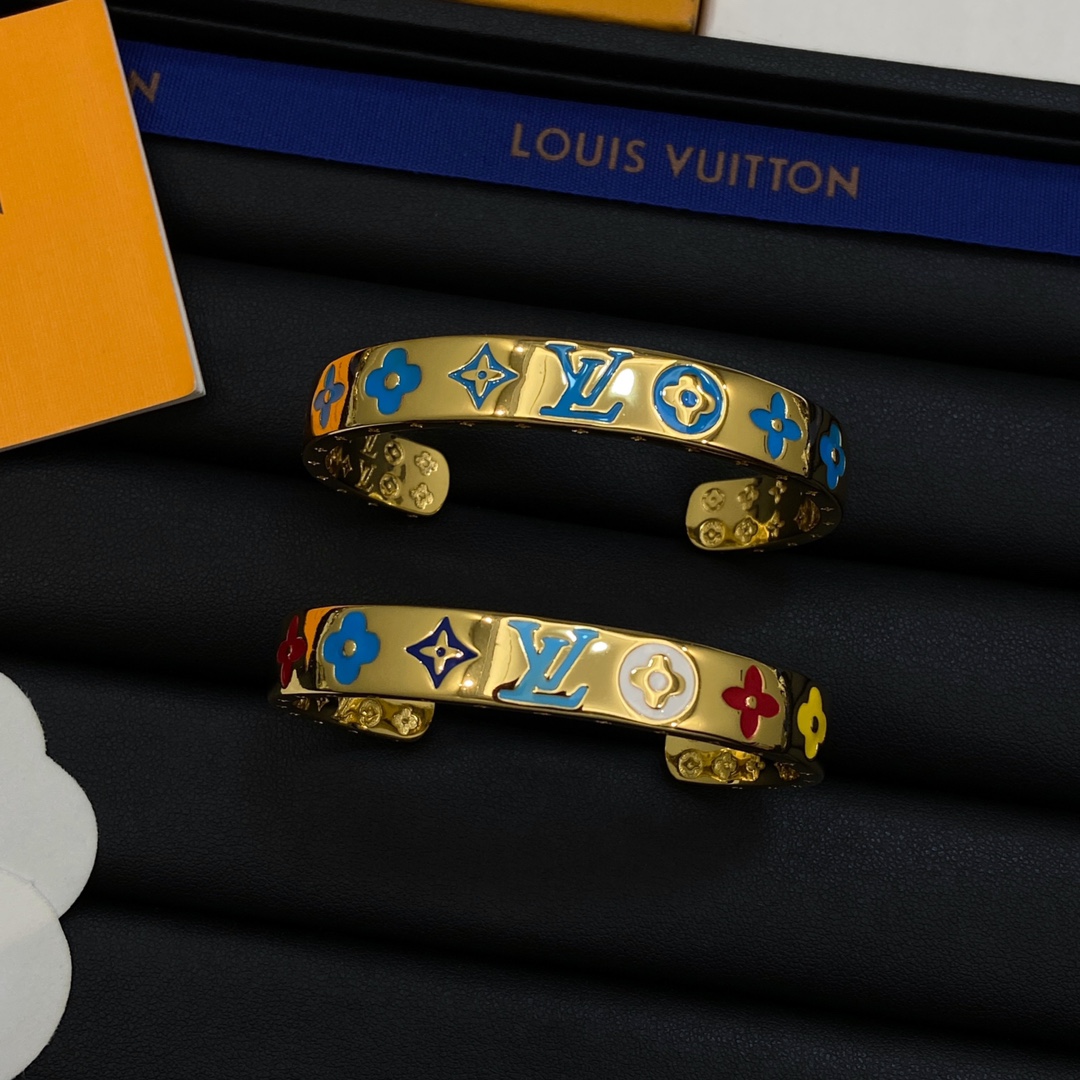 TOP Louis Vuitton LV Bracelets - Two Styles