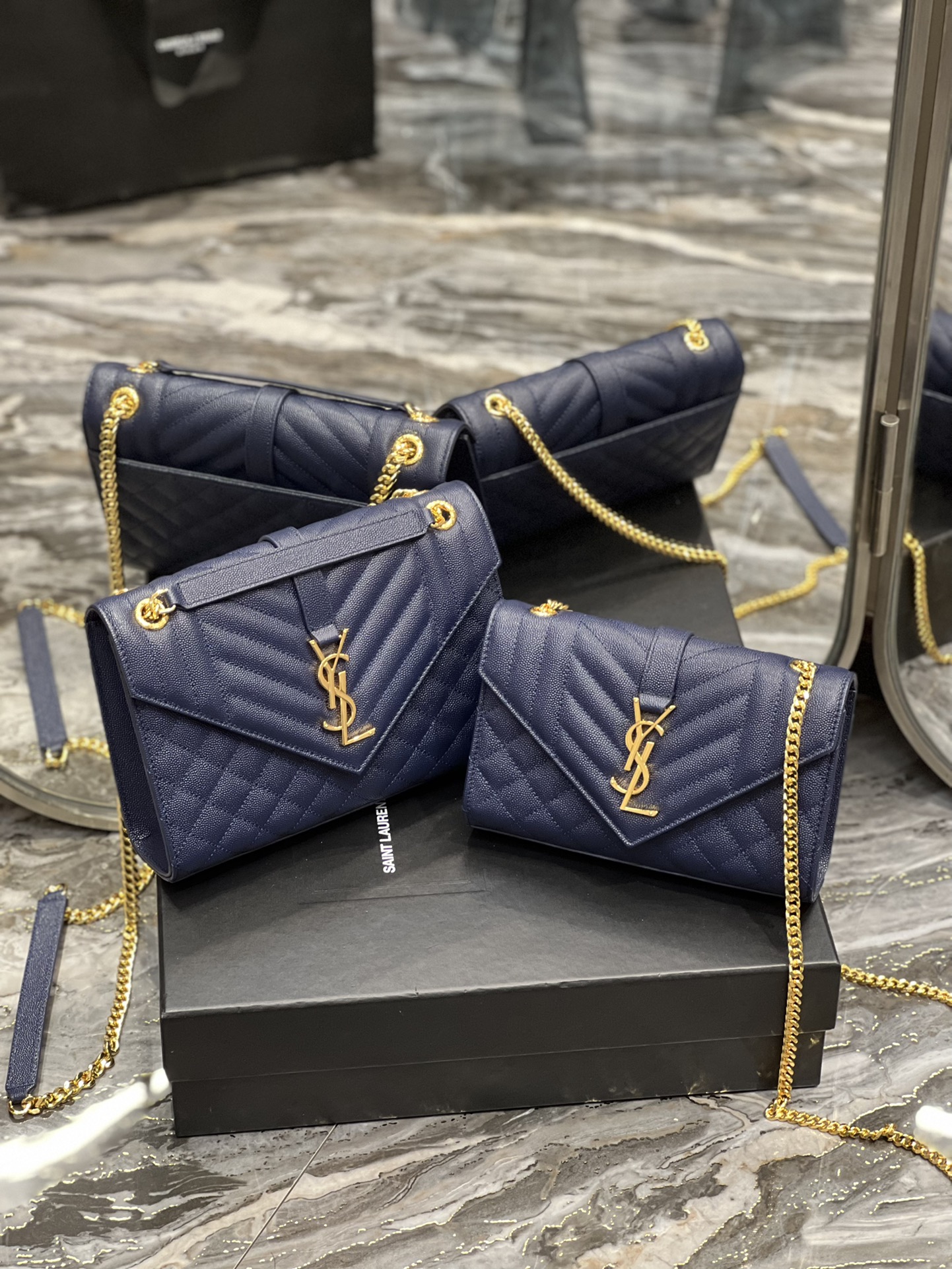 TOP Yves Saint Laurent YSL Medium Caviar Pattern Envelope Bags 21/24cm - Dark Blue&GHW