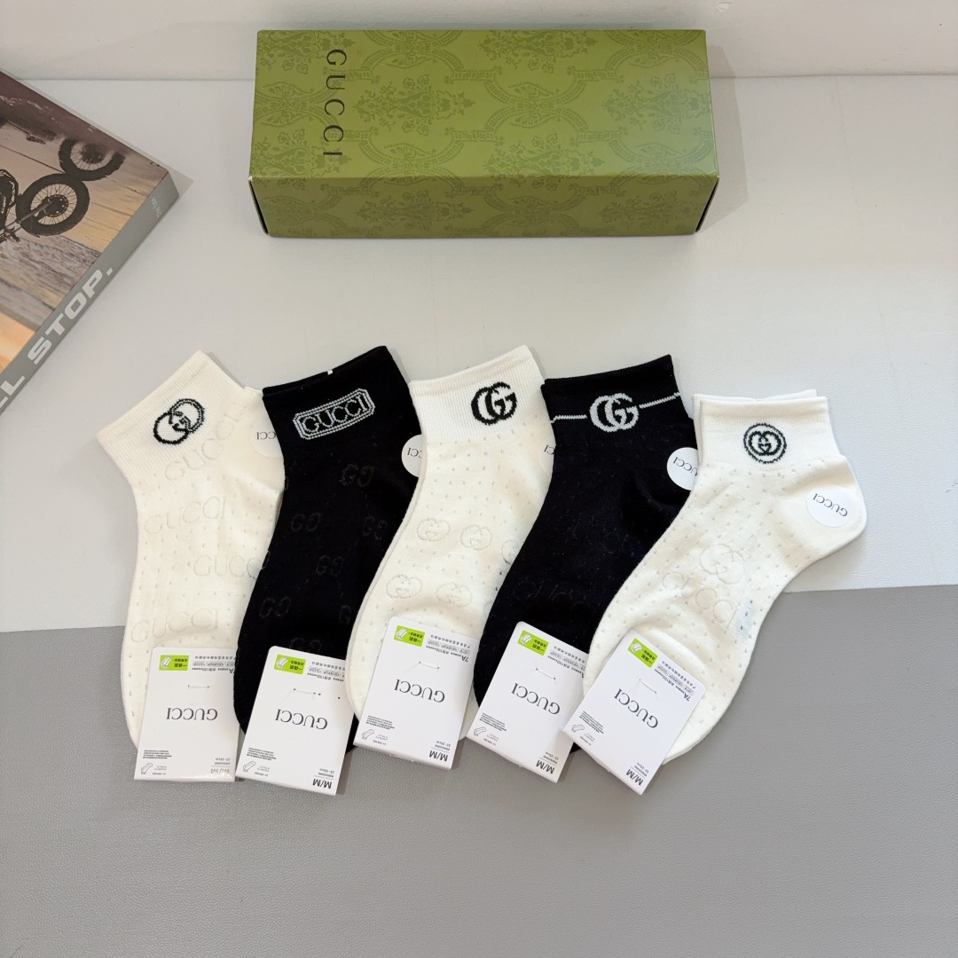TOP GUCCI Socks - 5 Pieces as a Set
