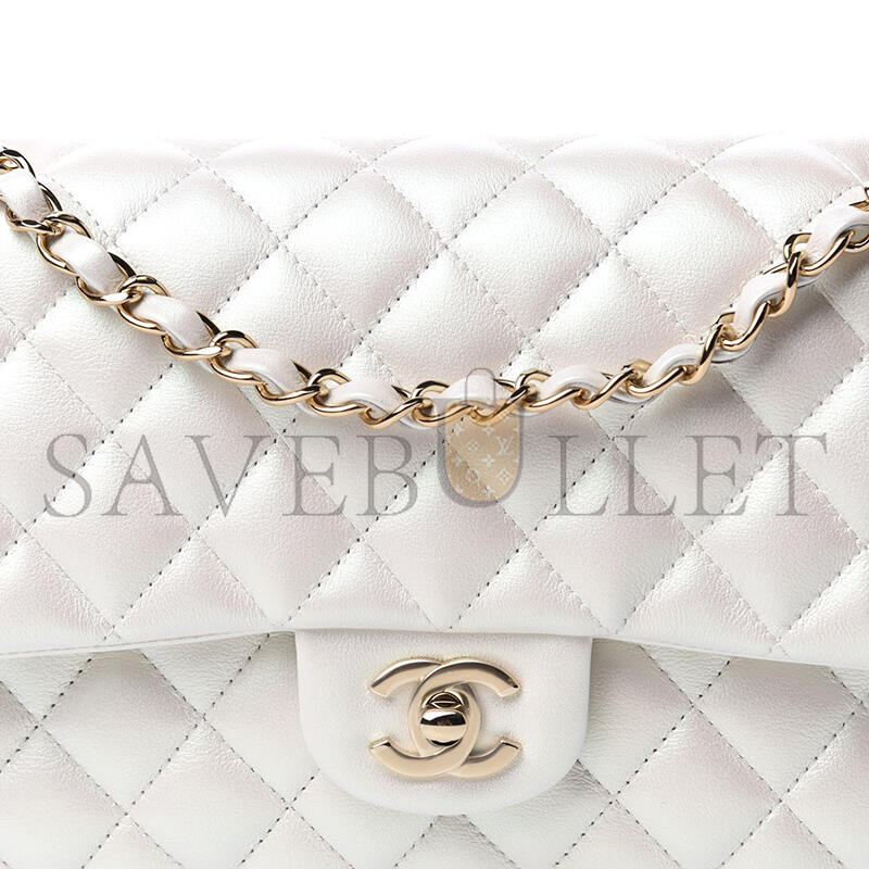 CHANEL MASTER IRIDESCENT QUILTED MEDIUM DOUBLE FLAP WHITE AS1112 (25*16*6cm)