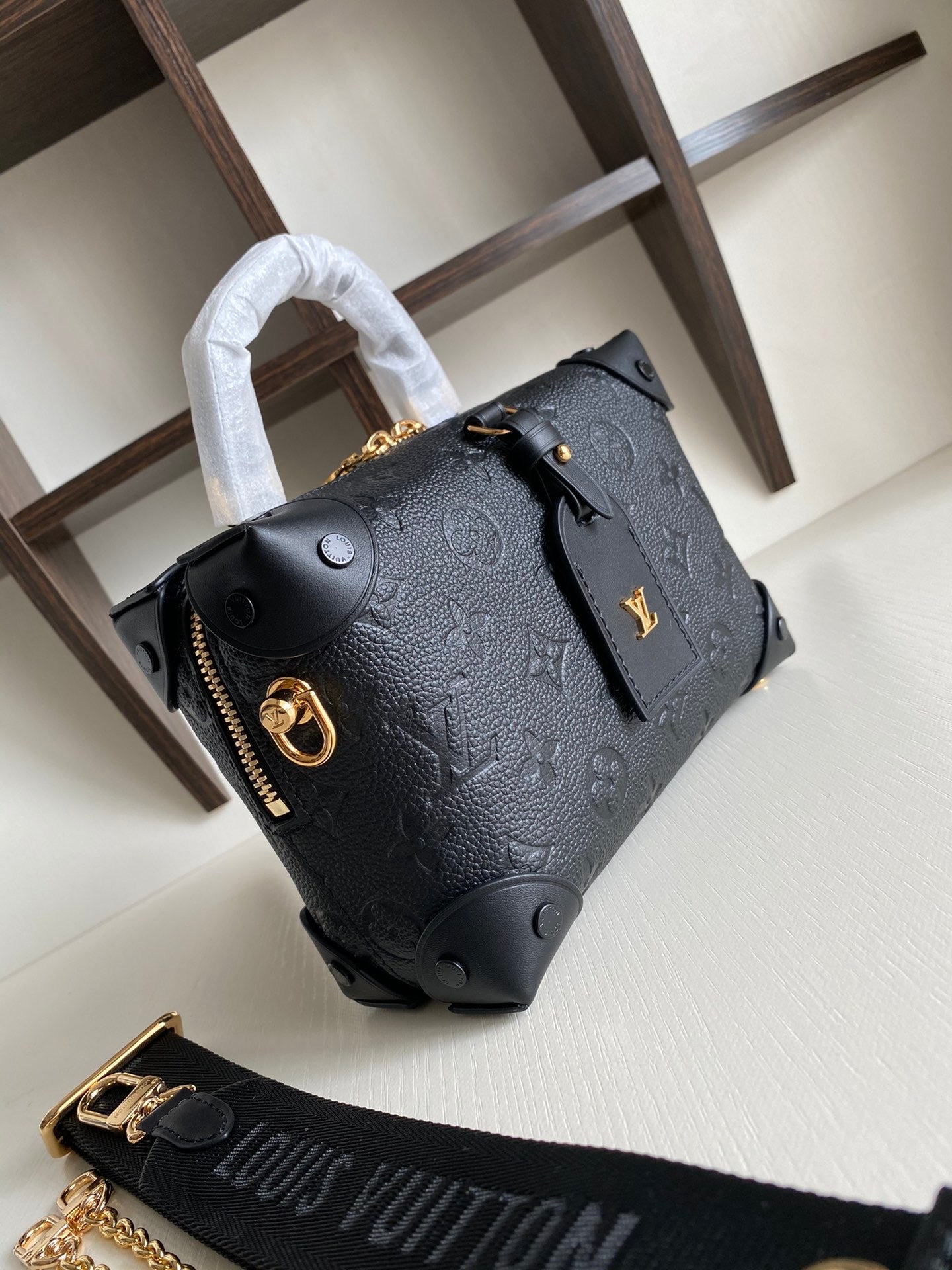 TOP Louis Vuitton LV Petite Malle Souple Empreinte Bag 20 x 14 x 7.5 cm - Black
