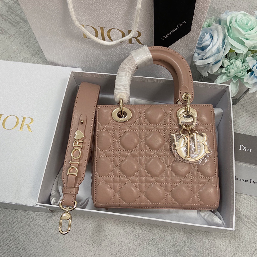 TOP Christian Dior Micro Four-Frame Sheepskin Lady Christian Dior Bags  20x17x8 cm - 12 Colors - GHW