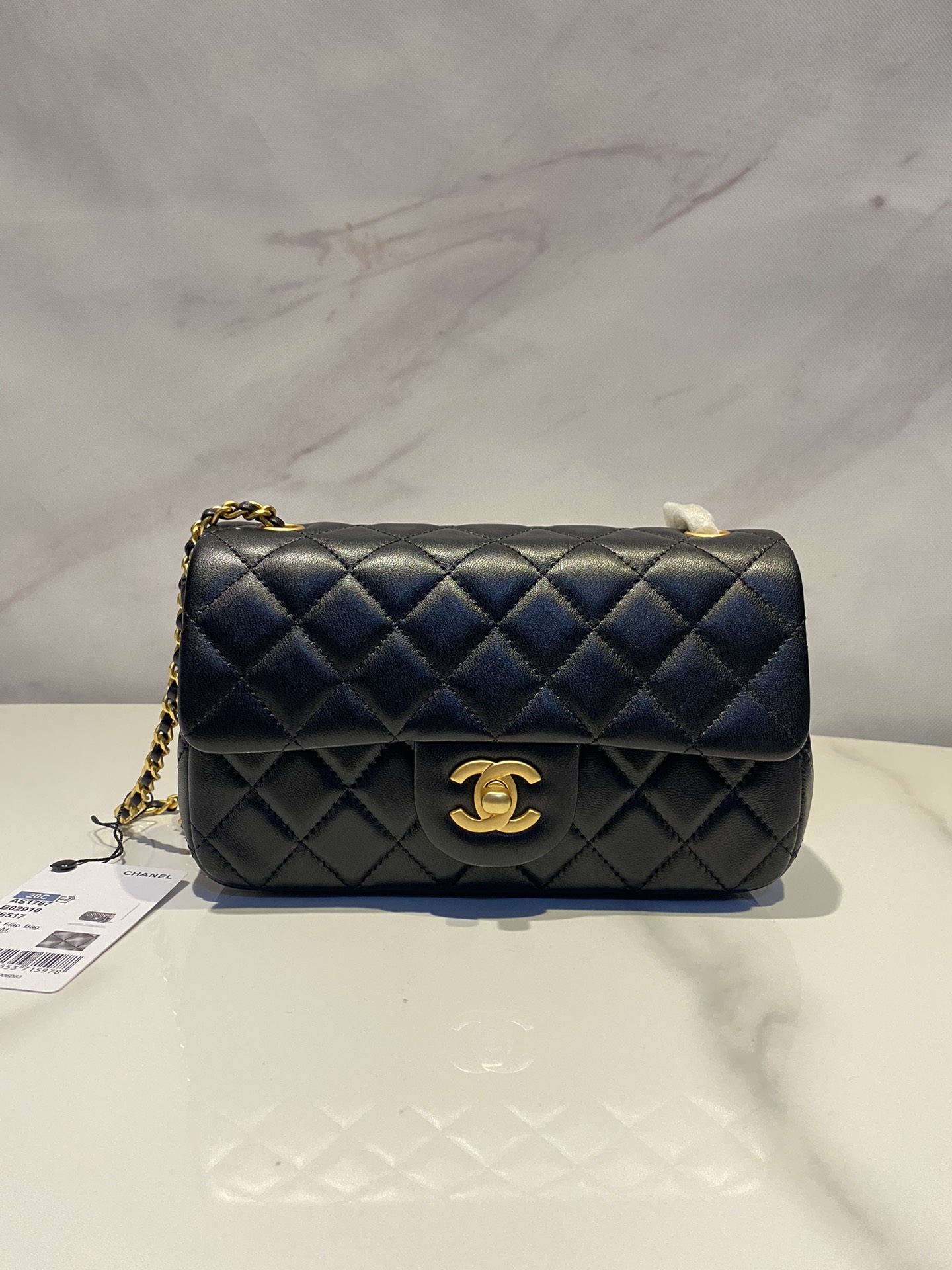 TOP CHANEL CF Classic Flap Bag With Golden Ball 17cm/20cm - GHW - Black