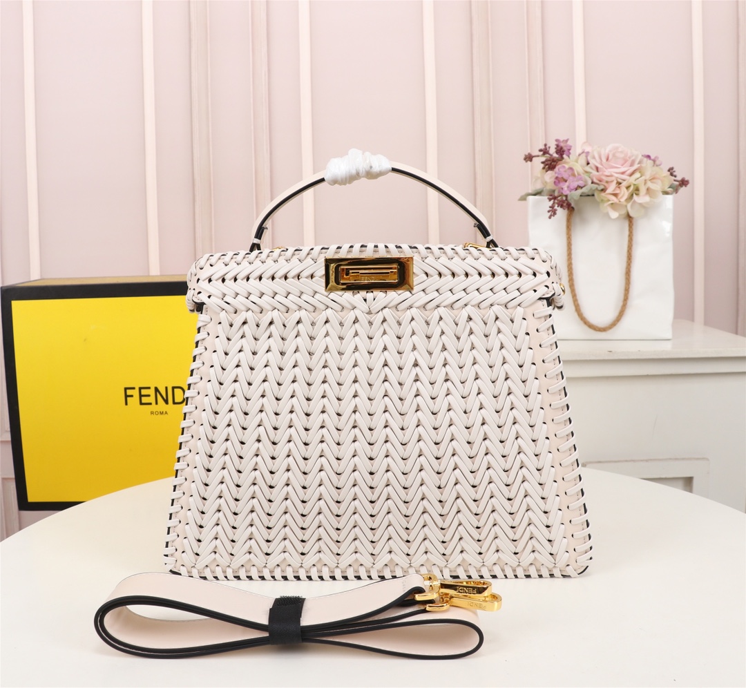 TOP FENDI Peekaboo ISeeU Handbag 33cm - White