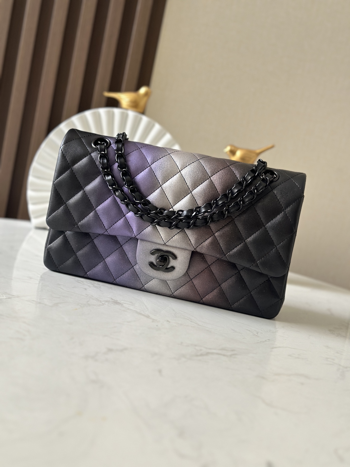 TOP CHANEL Cowhide Flap Bag 25cm - Black and Purple