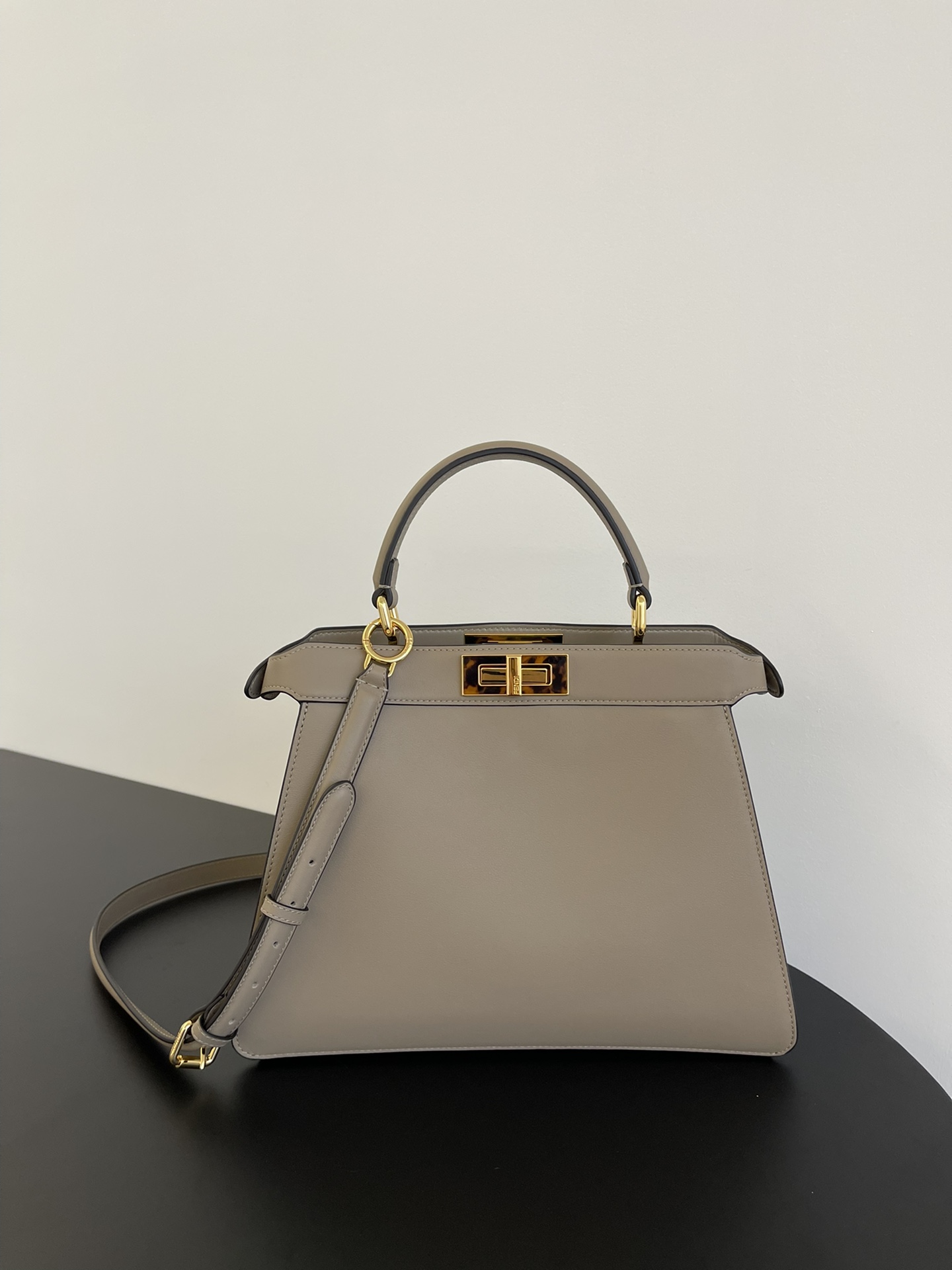 TOP FENDI Retro Leather Peekaboo Bags - 33x25x13cm - Khaki&GHW
