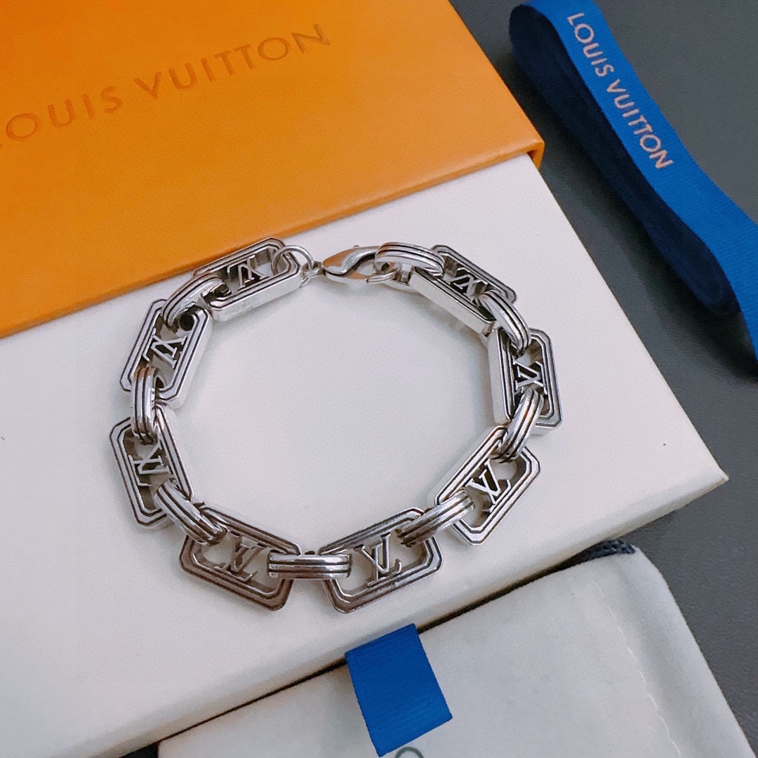 TOP Louis Vuitton LV  New Trend All-In-One Bracelet