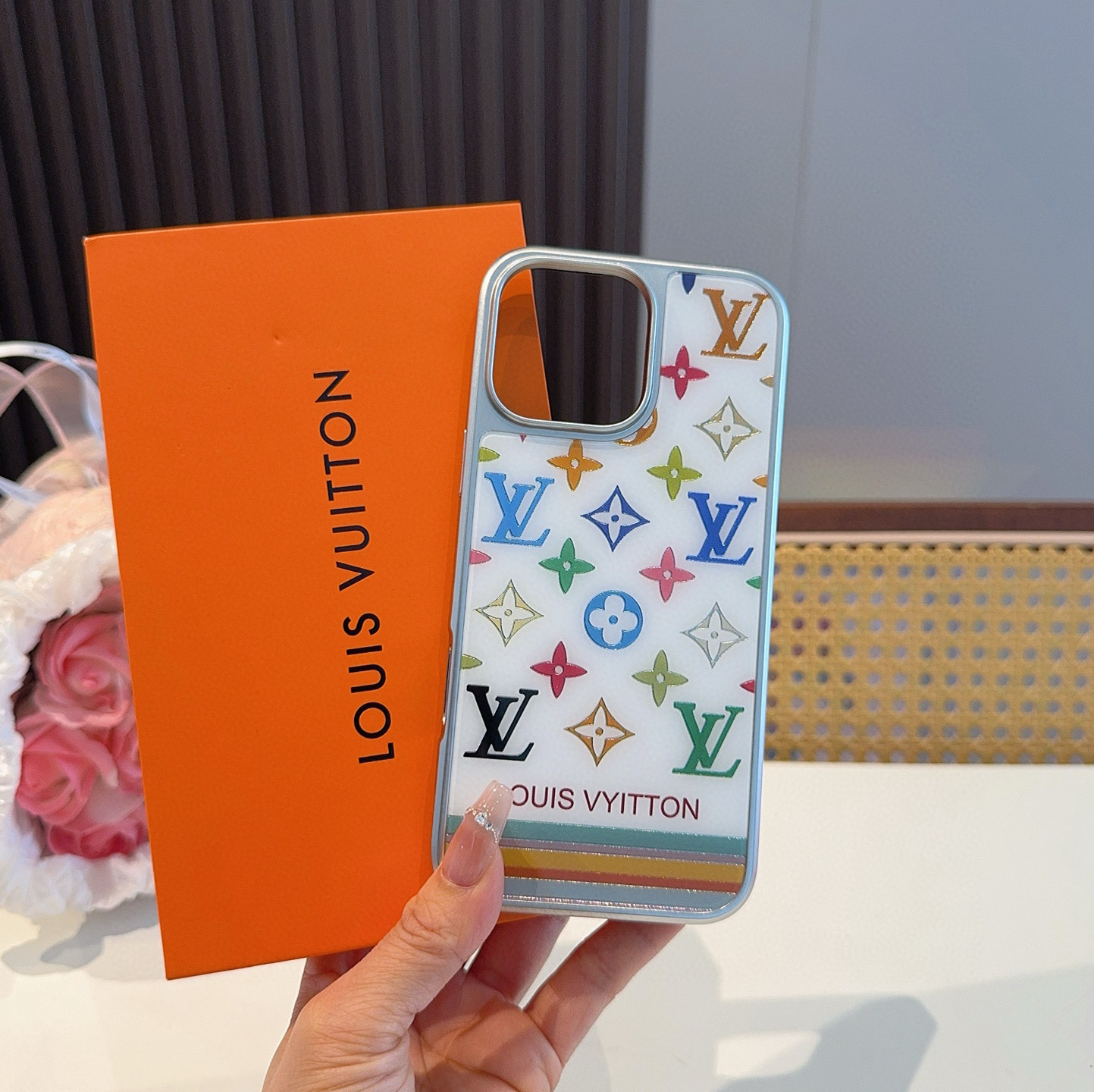 TOP Louis Vuitton LV  Phone Case- 2 Colors