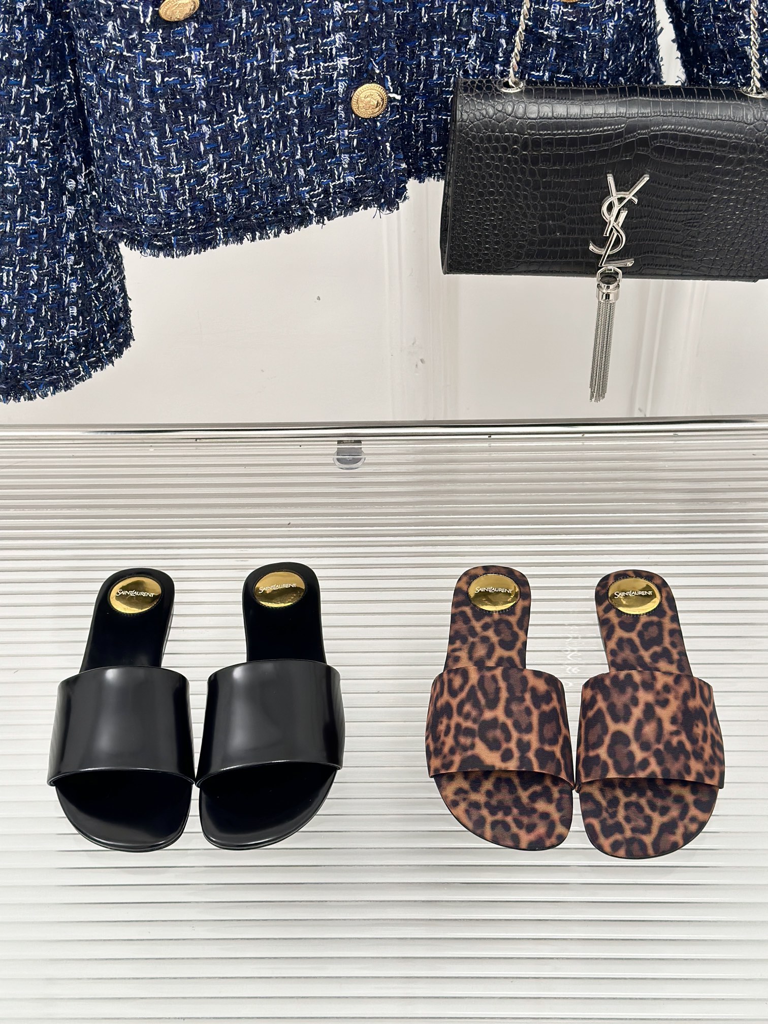TOP Yves Saint Laurent YSL Calfskin Flat Slippers - 2 Colors
