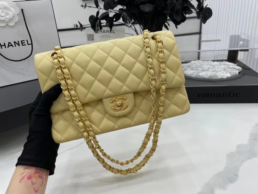 TOP CHANEL Classic Flap Bag 25cm- Yellow
