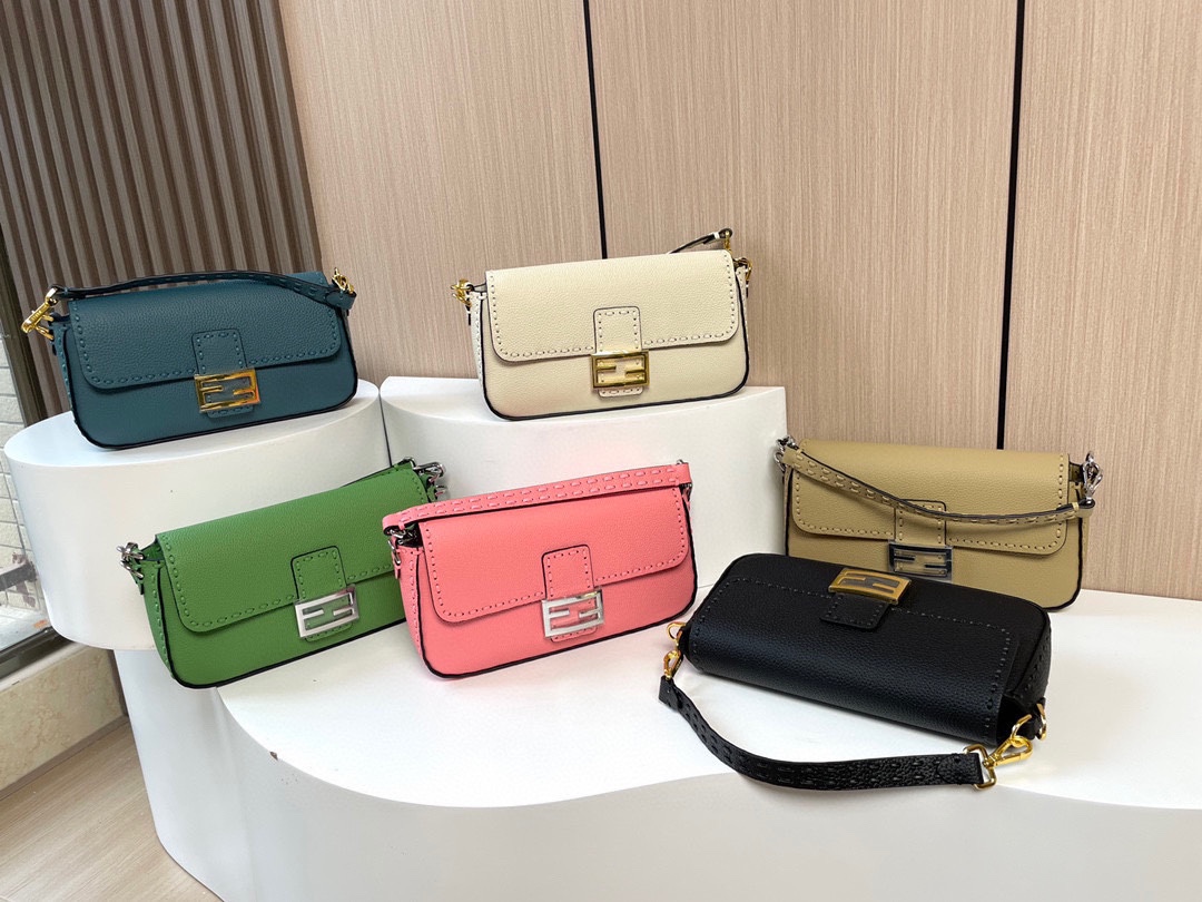 TOP FENDI Lychee Baguette Bag - 26x13x6cm - 6 Colors
