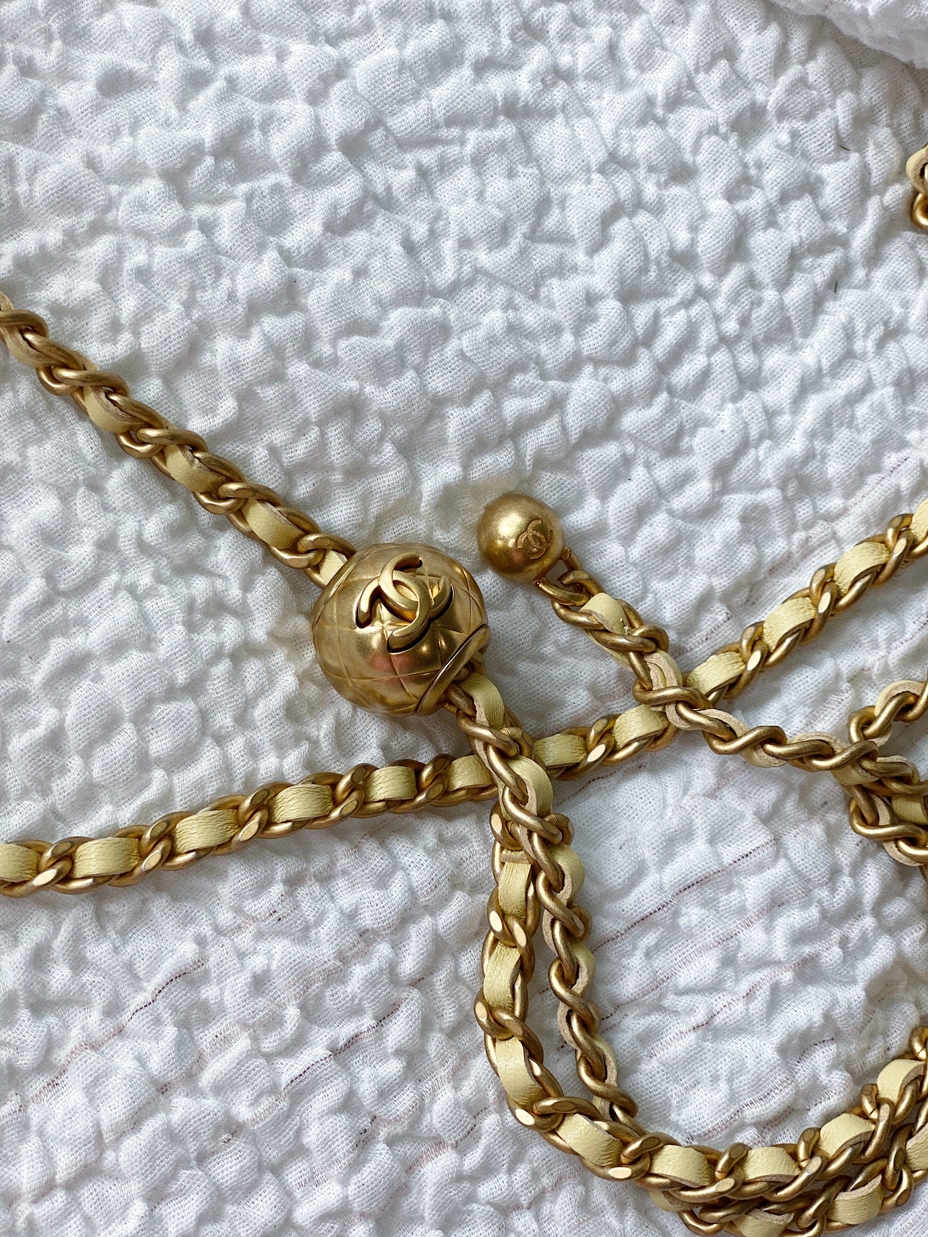 TOP CHANEL Vanity Case Perfect Fit Mini Adjustable Chain - Yellow