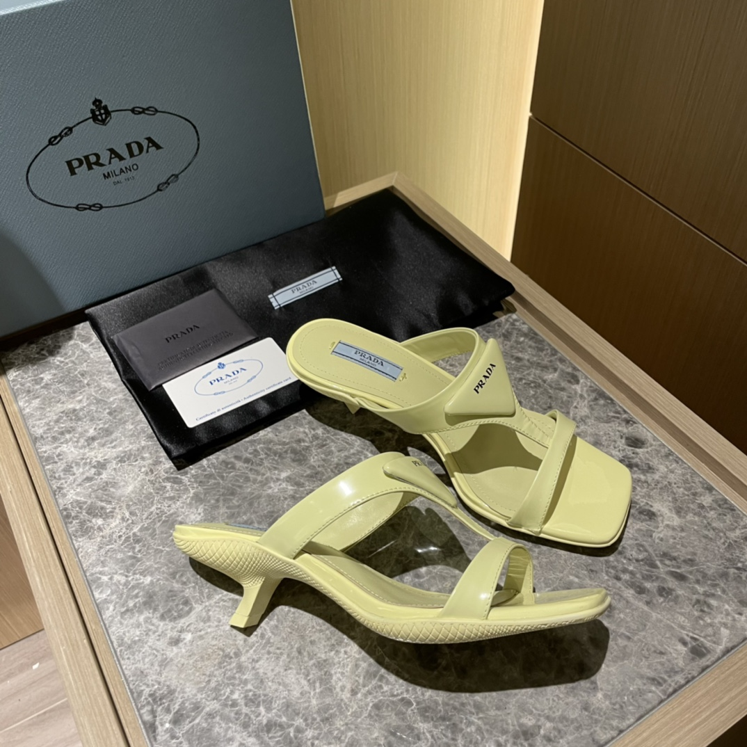 Prada  Polished Leather Sandals Slide  (Replica)