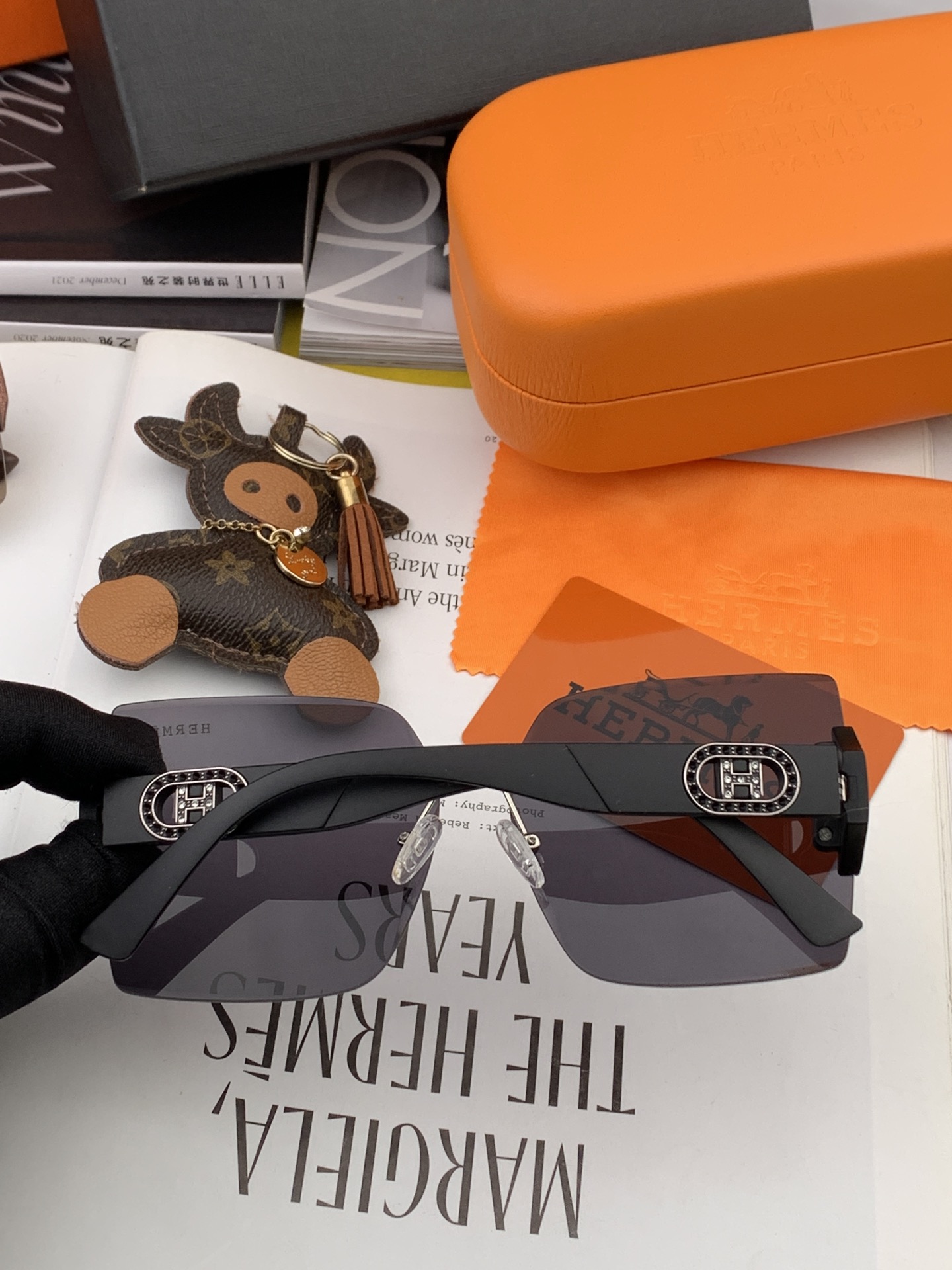 TOP HERMES UV Protection Classic Square Frame Design Sunglasses- 4 Colour