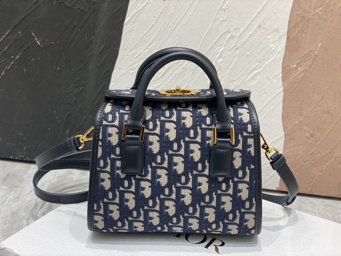 TOP Christian Dior Dior New Pillow Bag Blue Embroidery + Imported Cow Leather Handbag 19*15*15cm