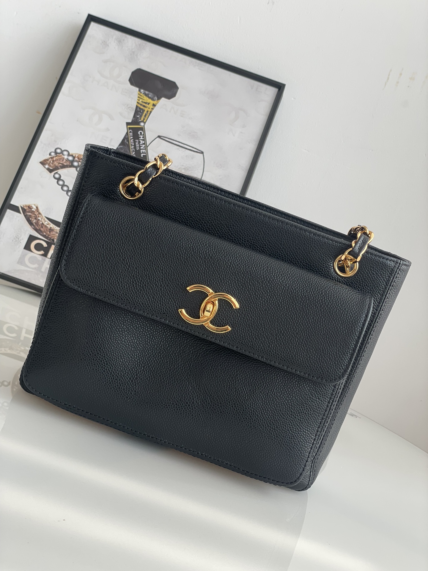TOP CHANEL Vintage Shopping Bag 26×10.5×22cm -Black