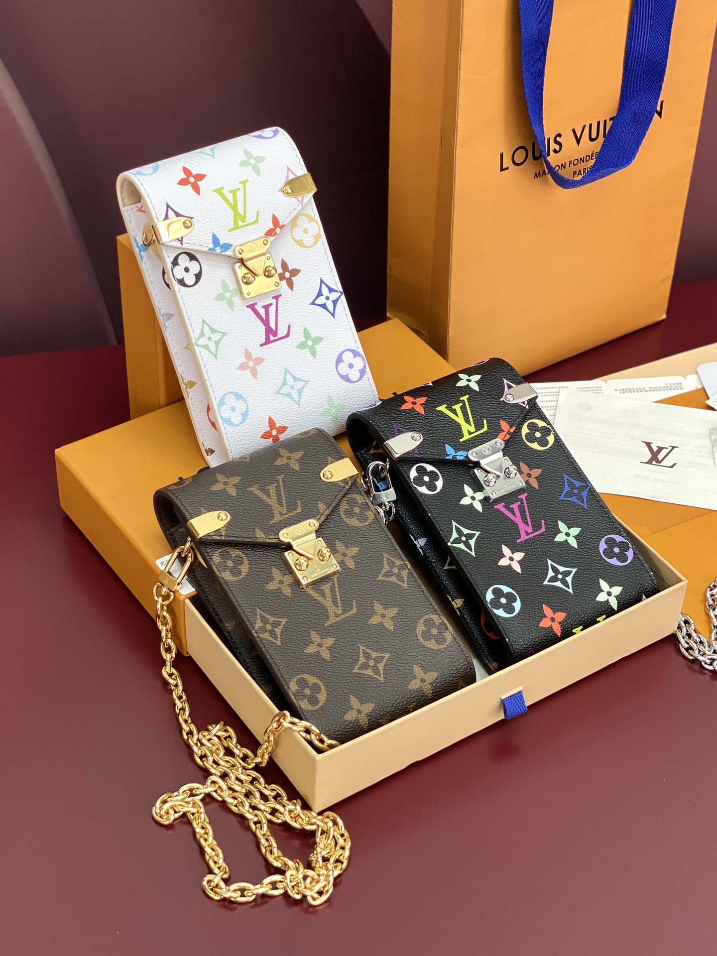 TOP Louis Vuitton LV Phone Pouch Métis Colorful Monogram Coated Canvas 10.4x17.5x4cm - 3 Color