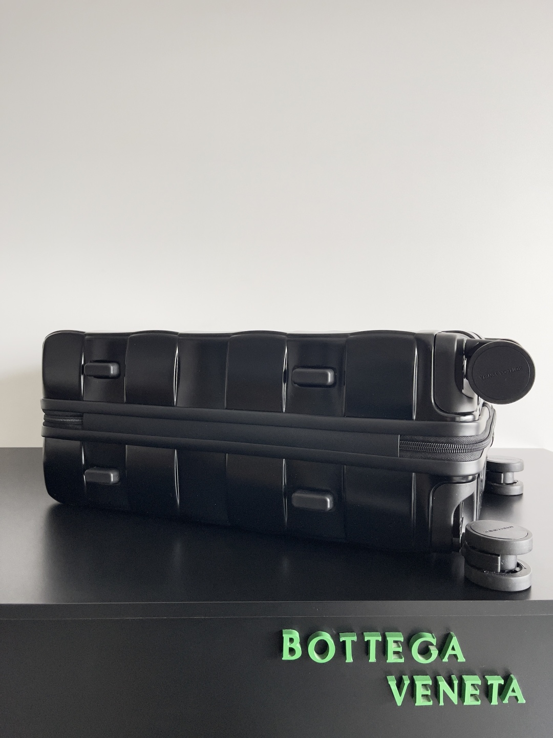 TOP Bottega Veneta BV Odyssey Cabin Suitcase 55x35x21cm - Black