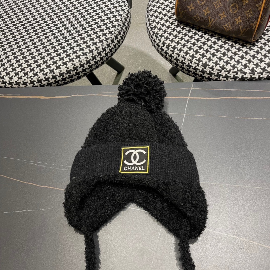 TOP CHANEL Knit Hat With Ear Protection - 2 Color