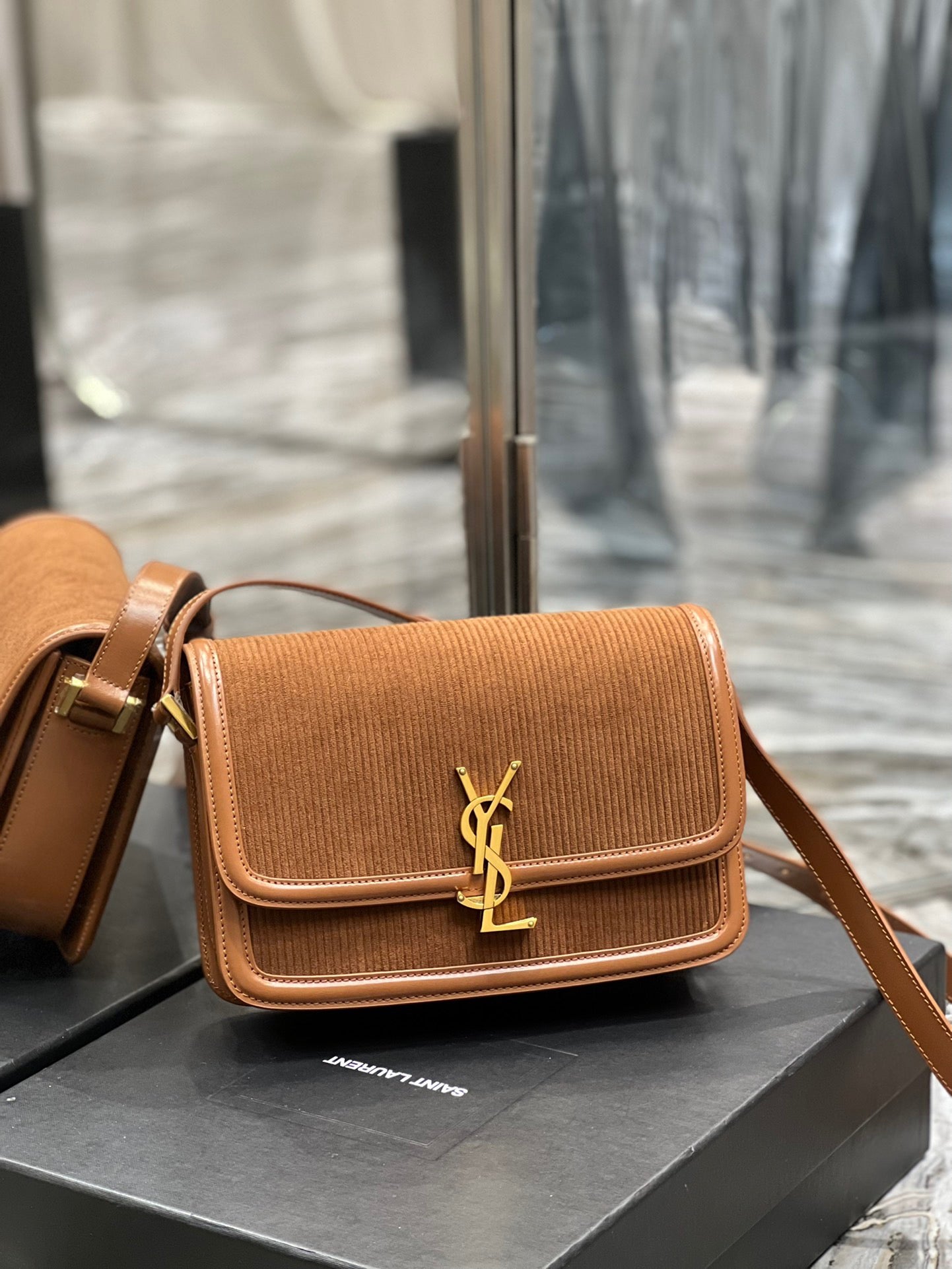 TOP Yves Saint Laurent YSL Solferino Corduroy Medium Bag - Brown