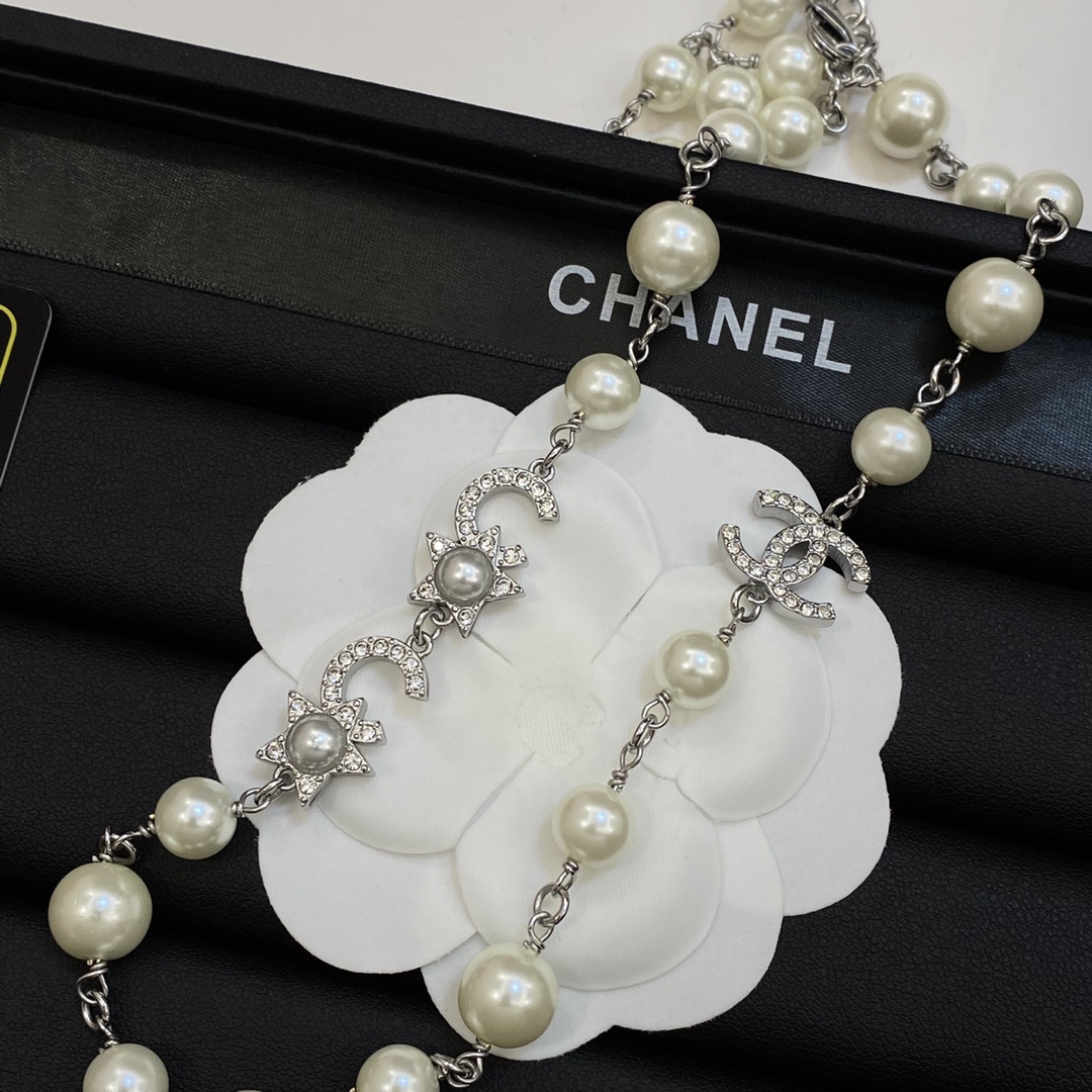 TOP CHANEL Necklace with Pearl and Stars&Moon - Silver