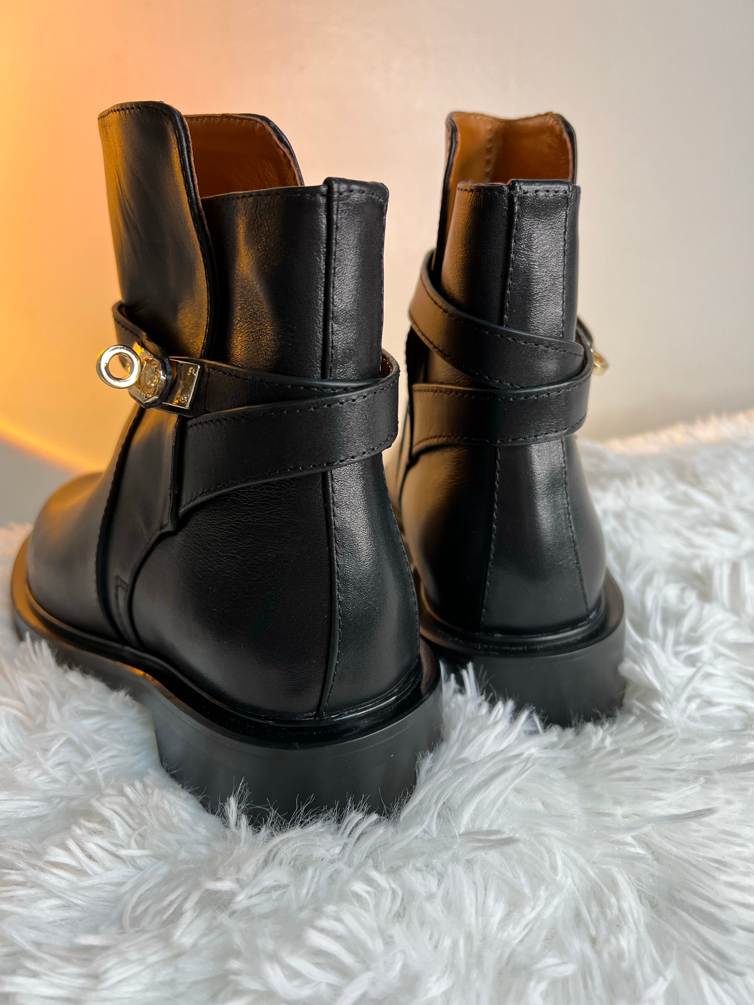 TOP HERMES Veo Ankle Boots - Black & GHW