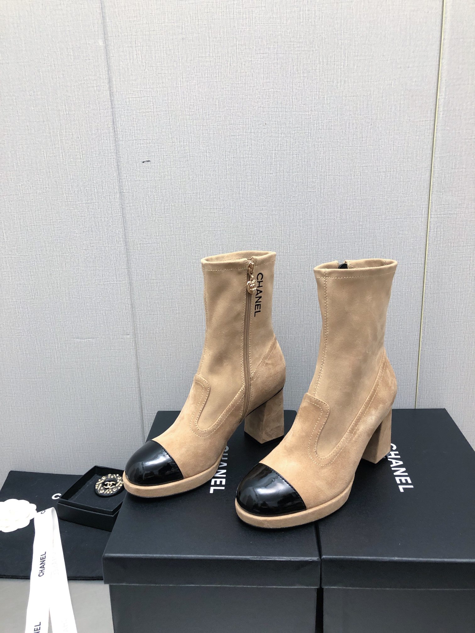 TOP CHANEL Elastic Boots - 3 Color