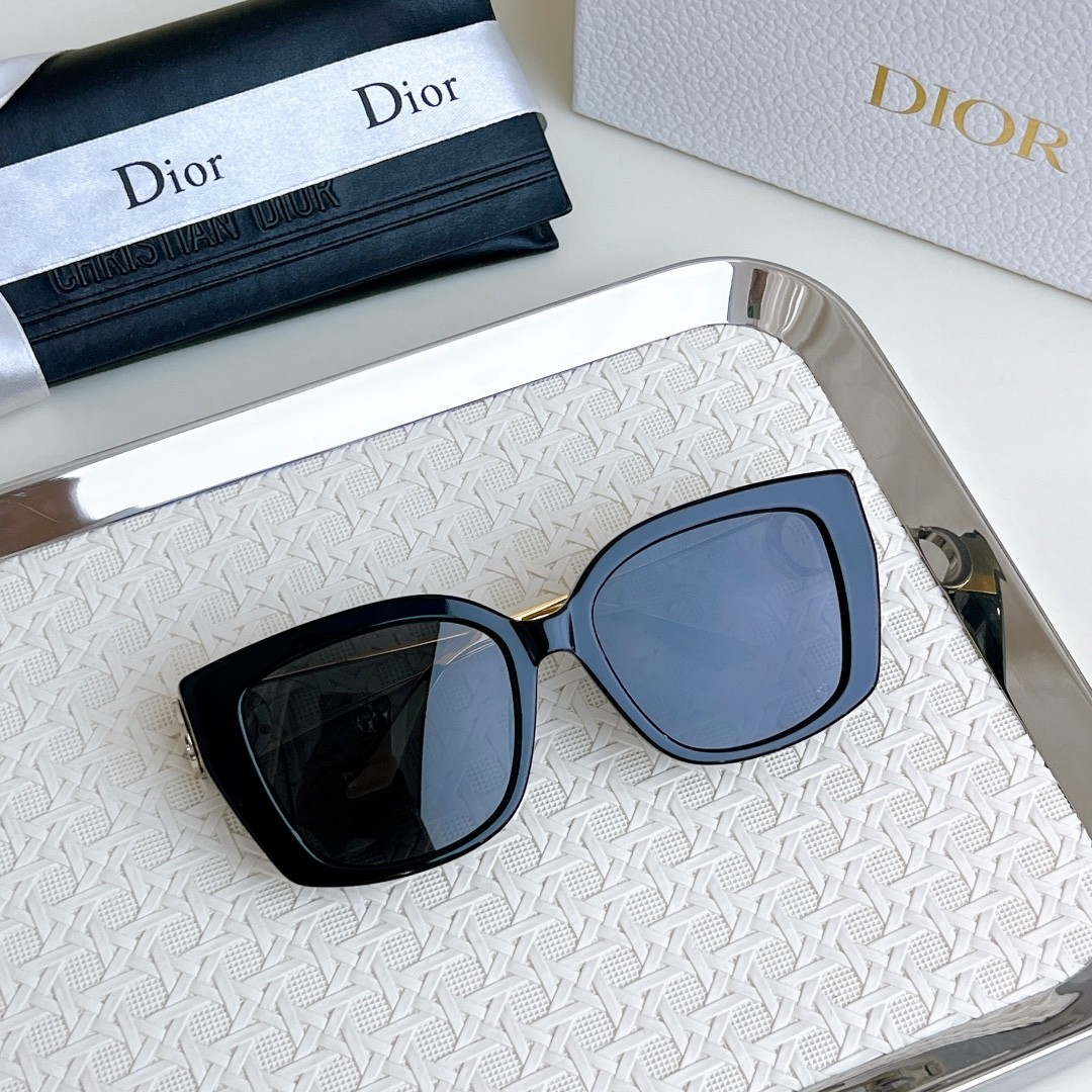 Dior Oversized Square Sunglasses, Metal Temples with 3D Logo, Multi-color Options, Face Slimming Outdoor Shades