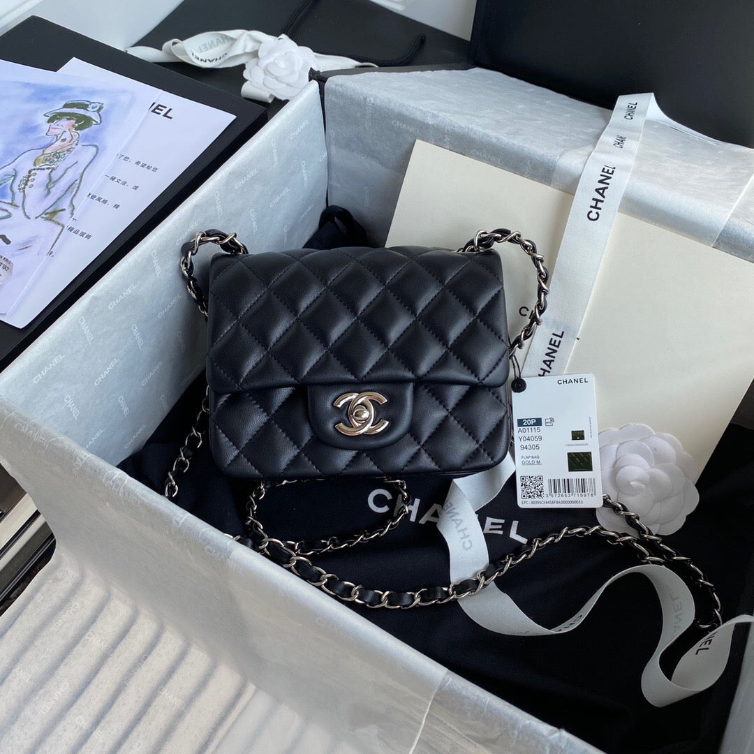 TOP CHANEL Classic Flap Bag Lambskin Mini 20cm - Black & SHW