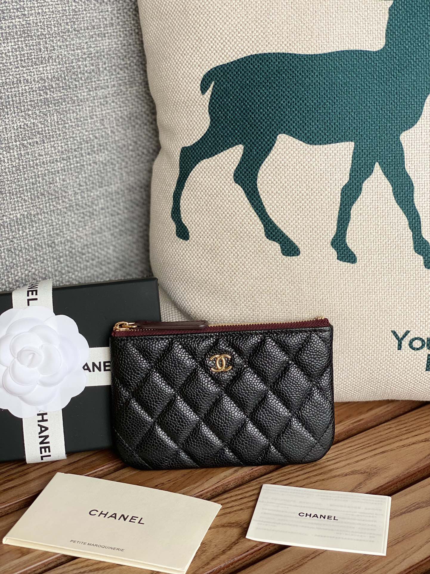 TOP CHANEL Lozenge Wallet Calfskin/Lambskin 15x8.5cm - Black&GHW/SHW