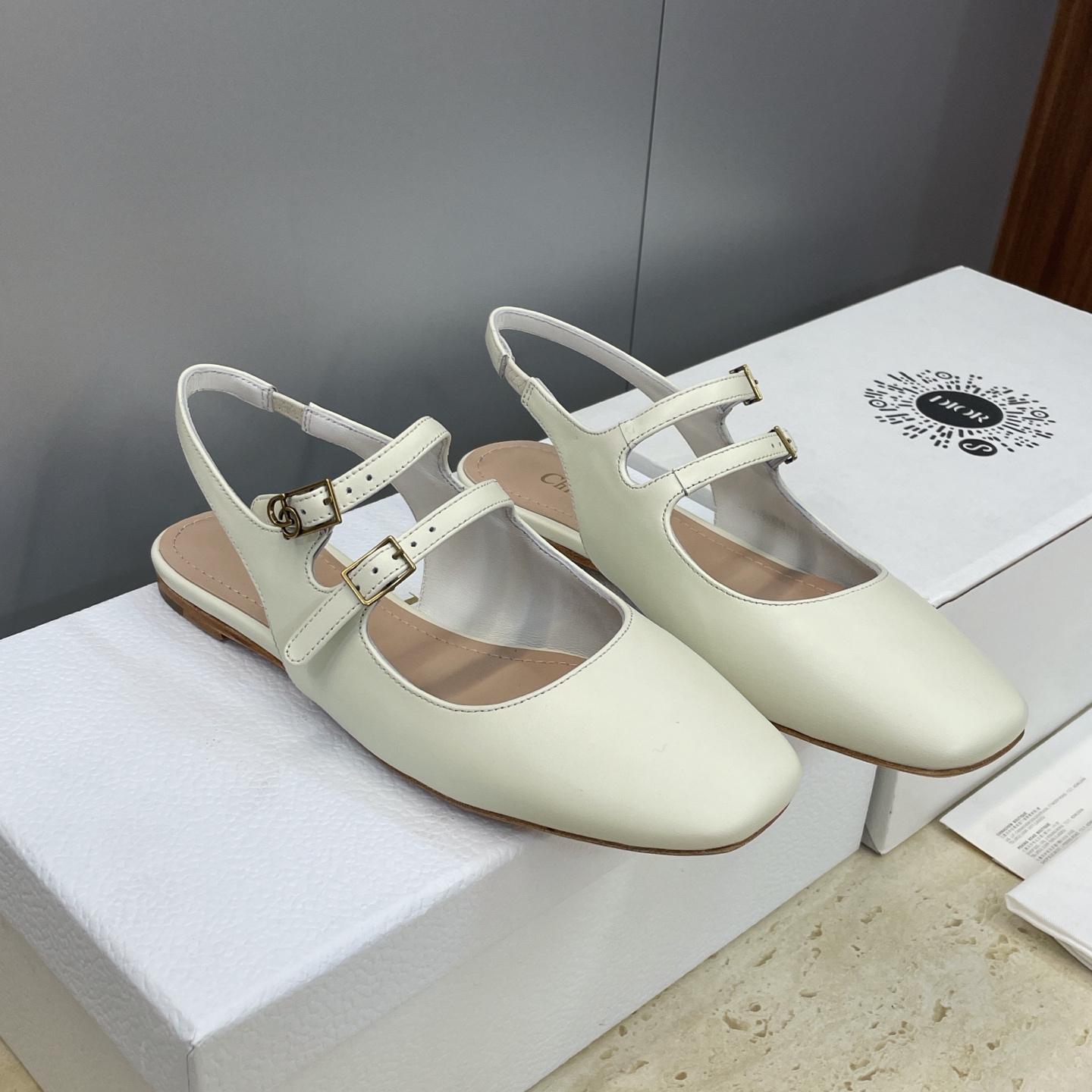 TOP Christian Dior Cherie Flat Mules - 2 Color