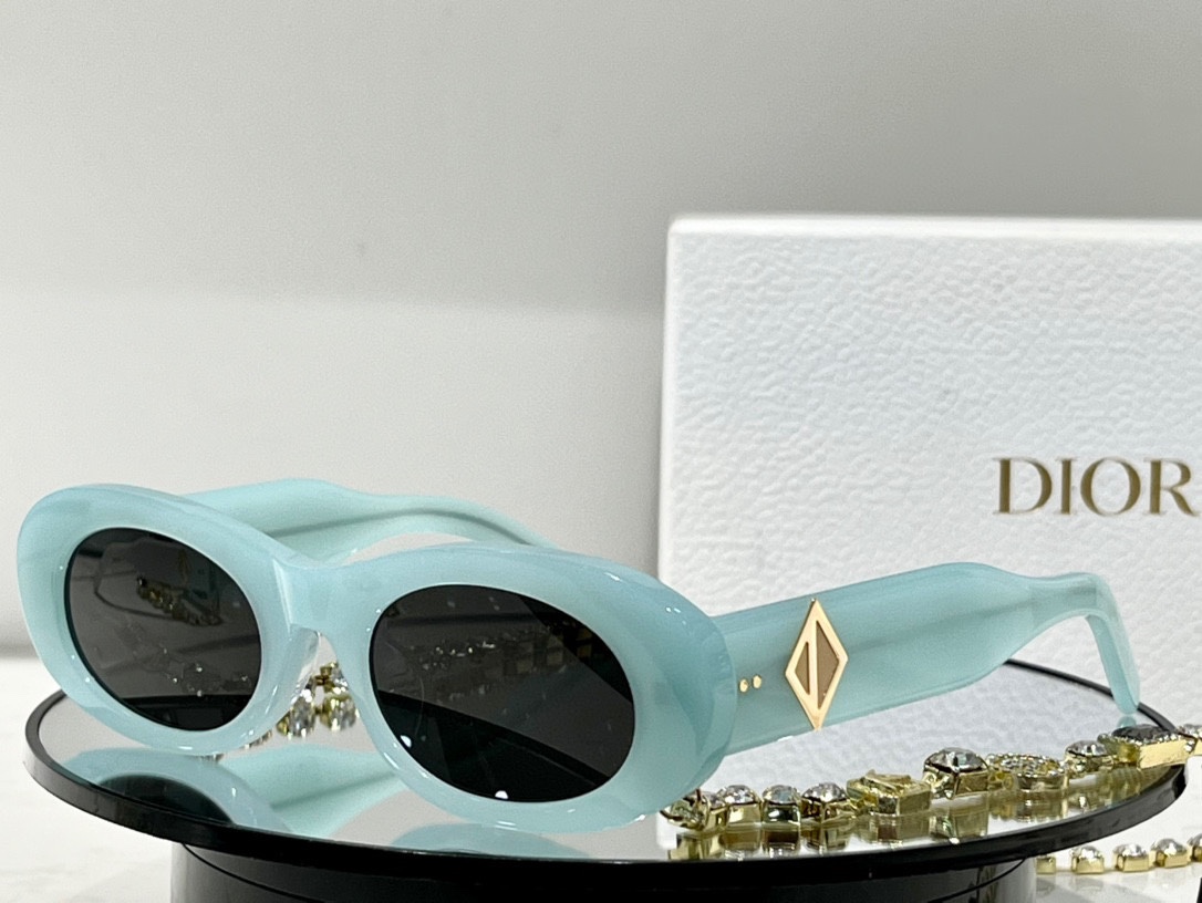 TOP Christian Dior Original Diamond  Chain Delivered Sunglasses