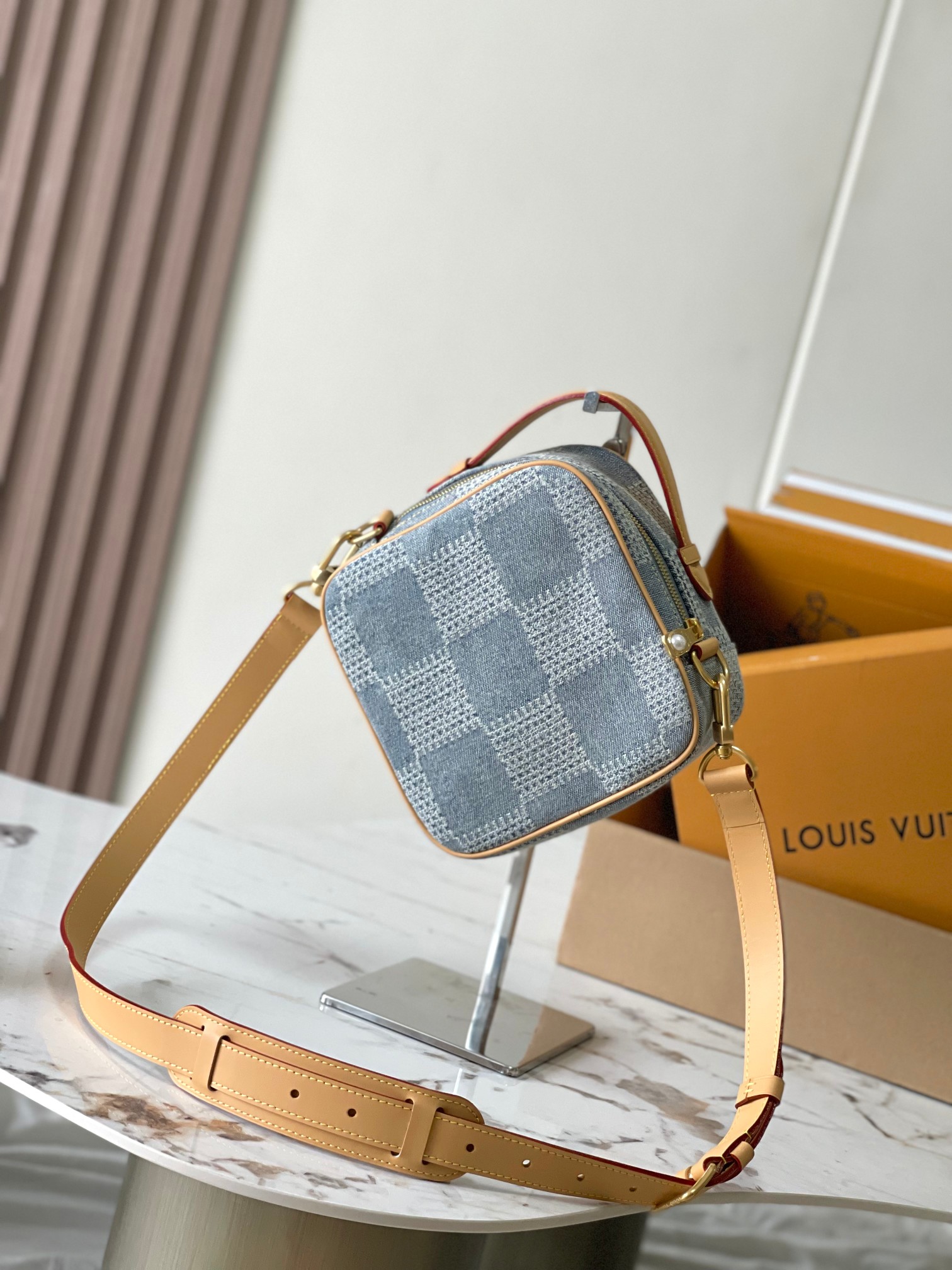 TOP Louis Vuitton LV Chess Messenger  Bag 24*24*8CM - Denim