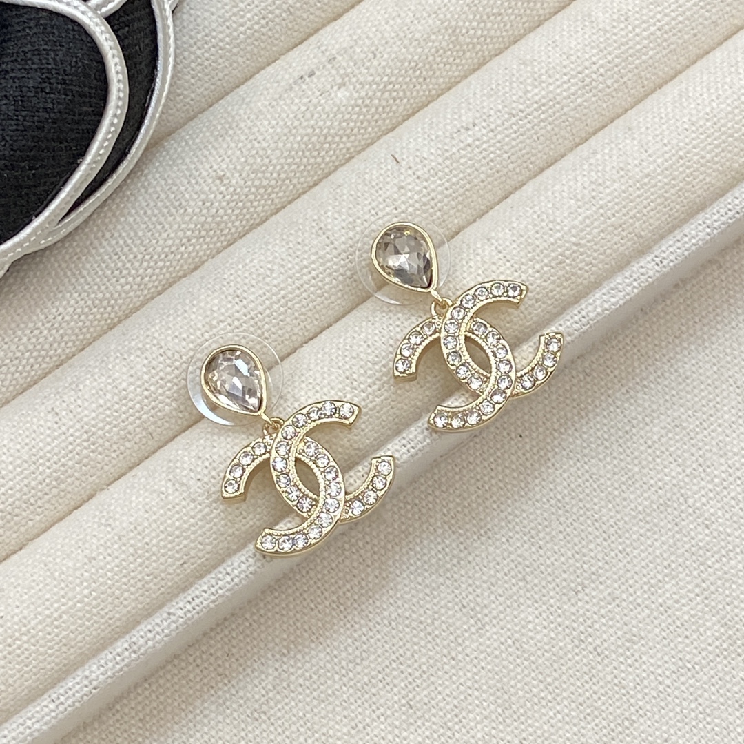 TOP CHANEL CC Earrings with Diamonds - Gold