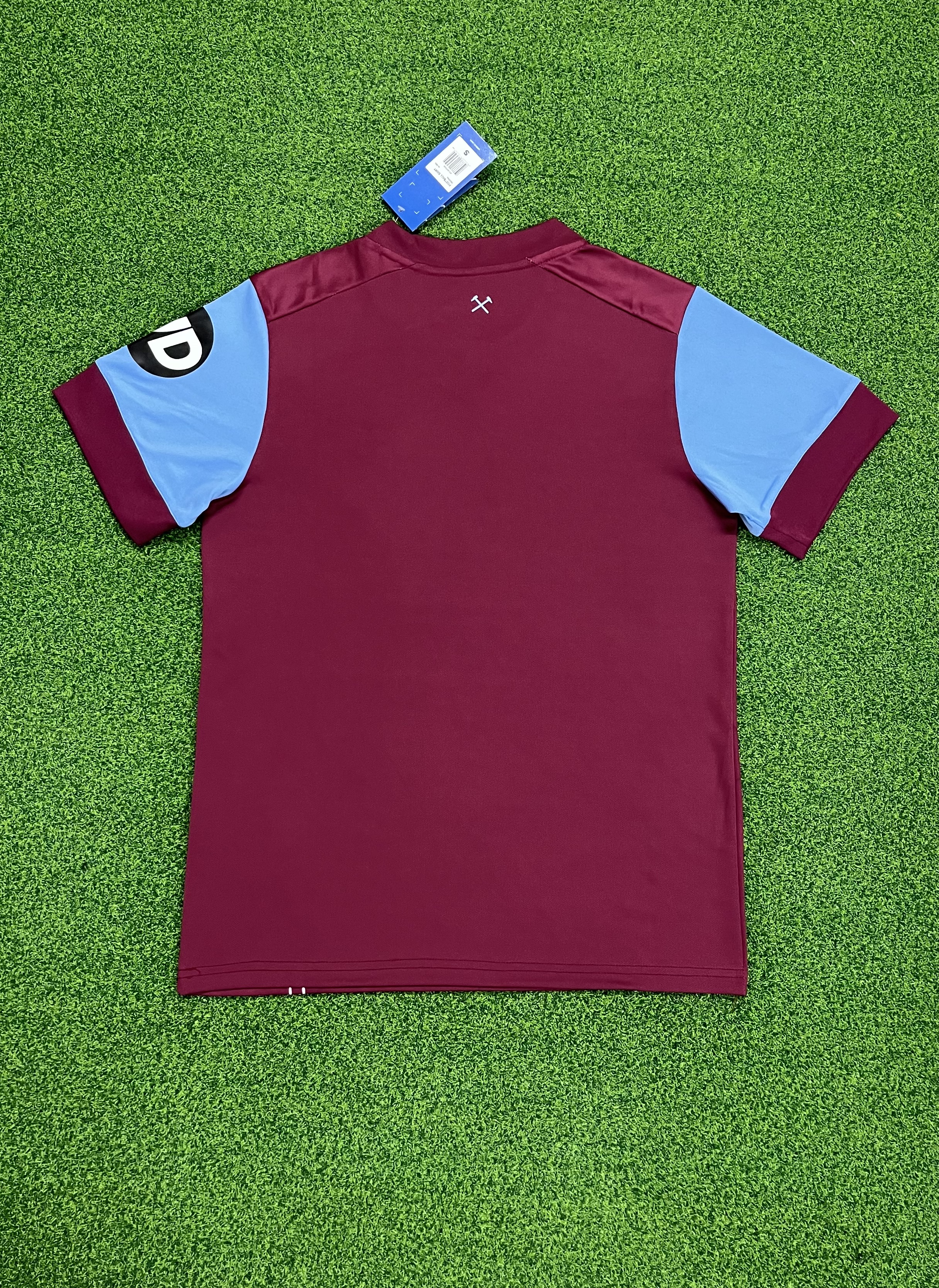 2425  West Ham Home jersey.Player embroidery version